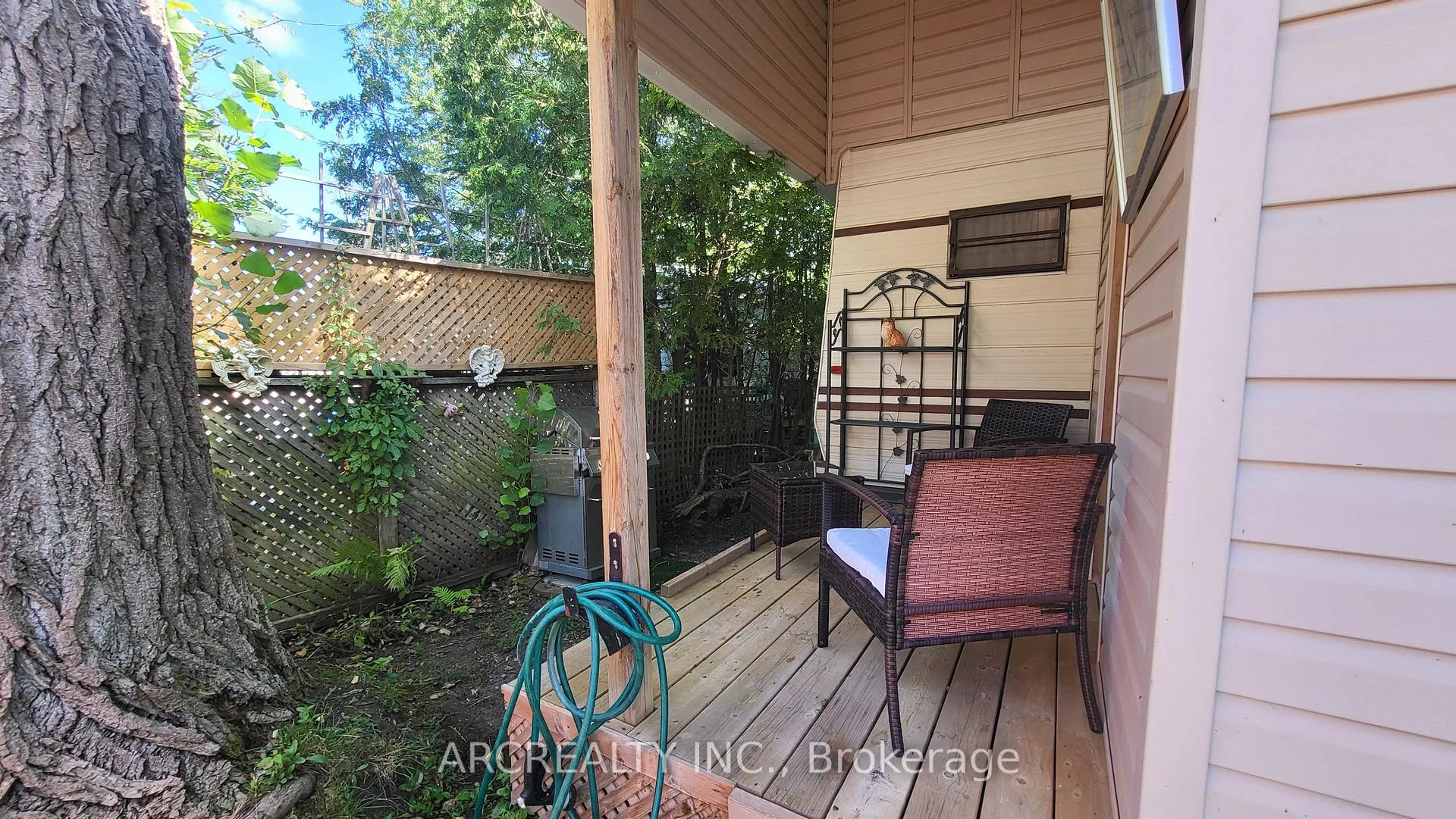 Photo 16 of 7 Cardinal Lane, Georgina, Pefferlaw — HOMEH