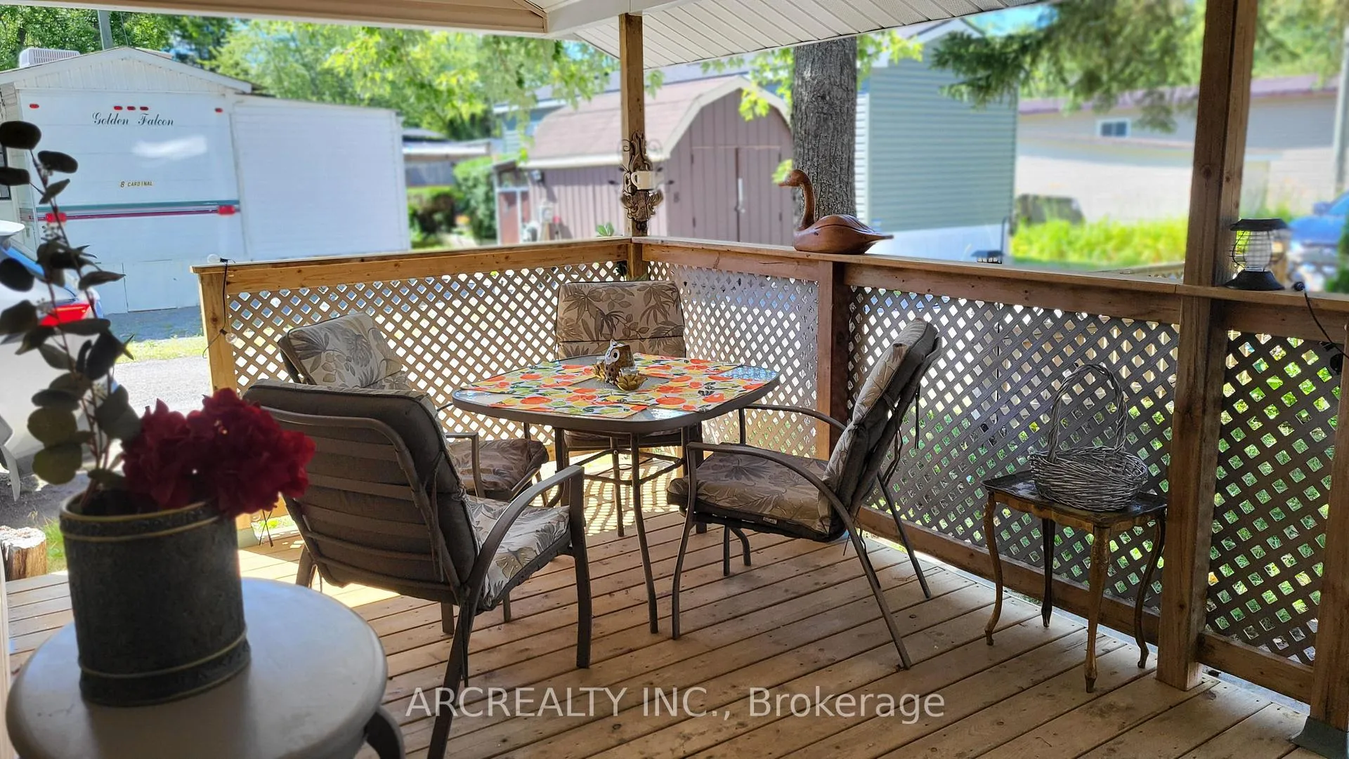Photo 18 of 7 Cardinal Lane, Georgina, Pefferlaw — HOMEH