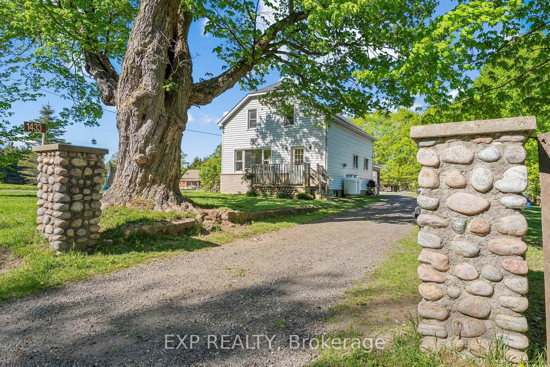 Photo 1 of 1433 Methodist Point Road, Tiny, Rural Tiny — HOMEH