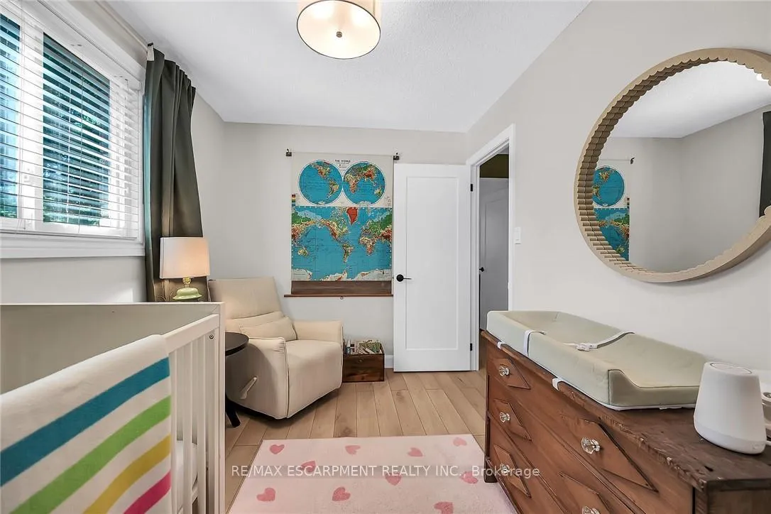 Photo 17 of 158 Wendover Drive, Hamilton, Fessenden — HOMEH