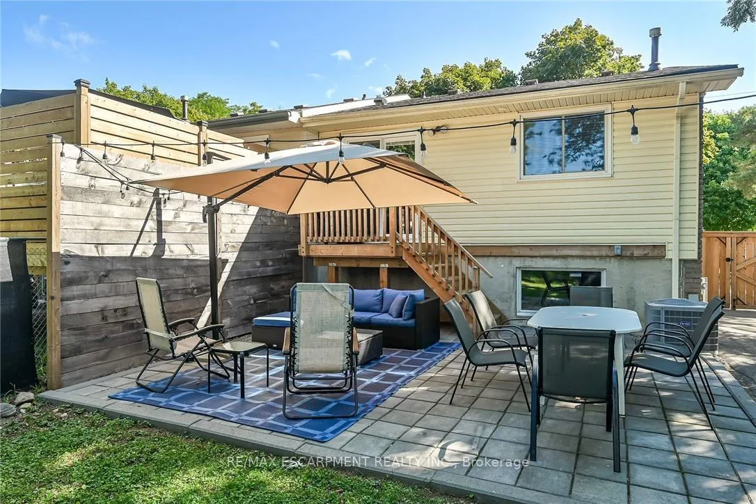 Photo 32 of 158 Wendover Drive, Hamilton, Fessenden — HOMEH