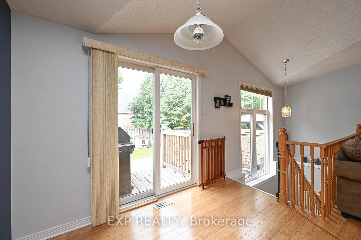 Photo 16 of 677 Wildshore Crescent, Ottawa — HOMEH