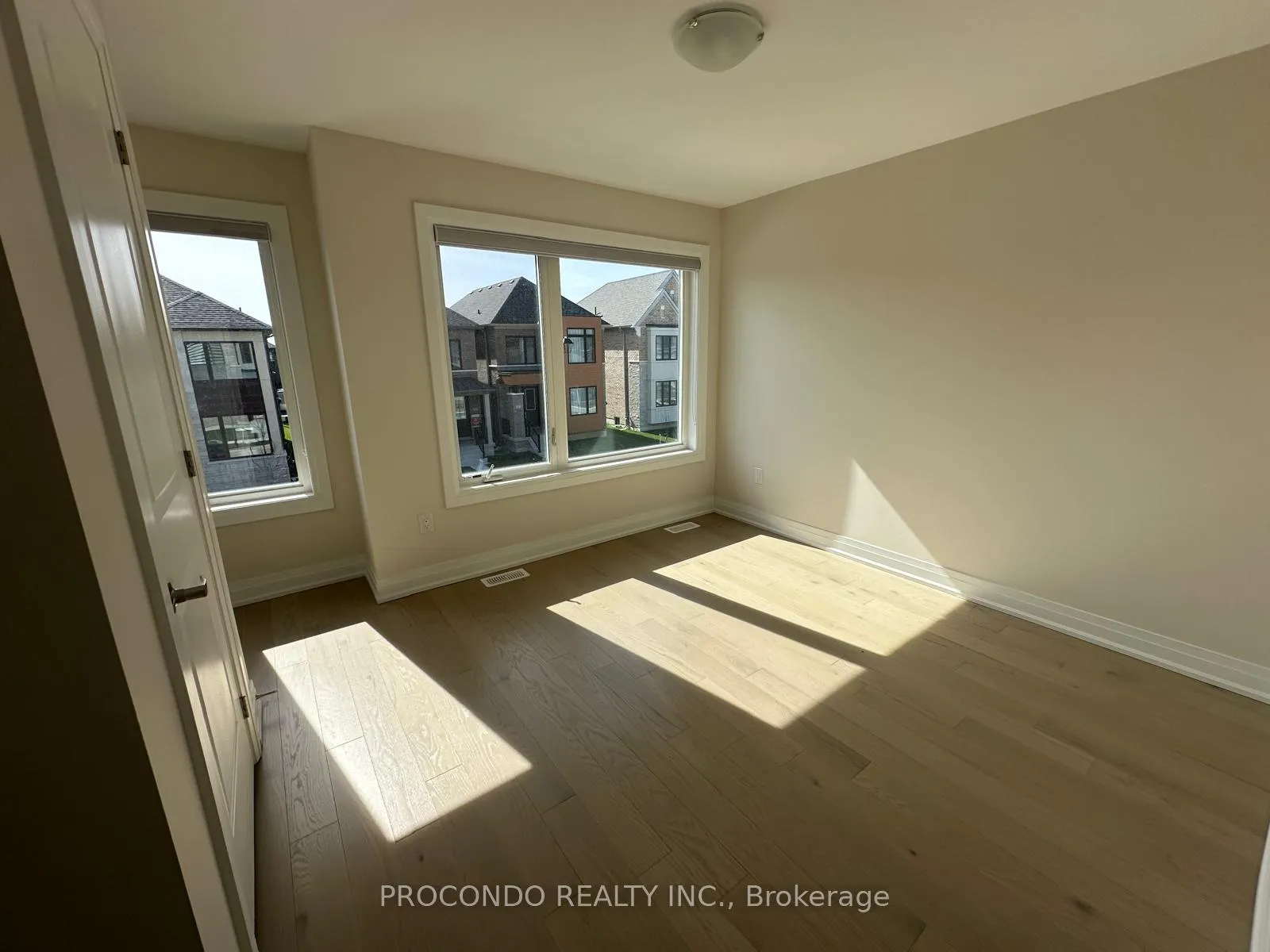 Photo 10 of 14 John Rolph Street, Markham, Cornell — HOMEH