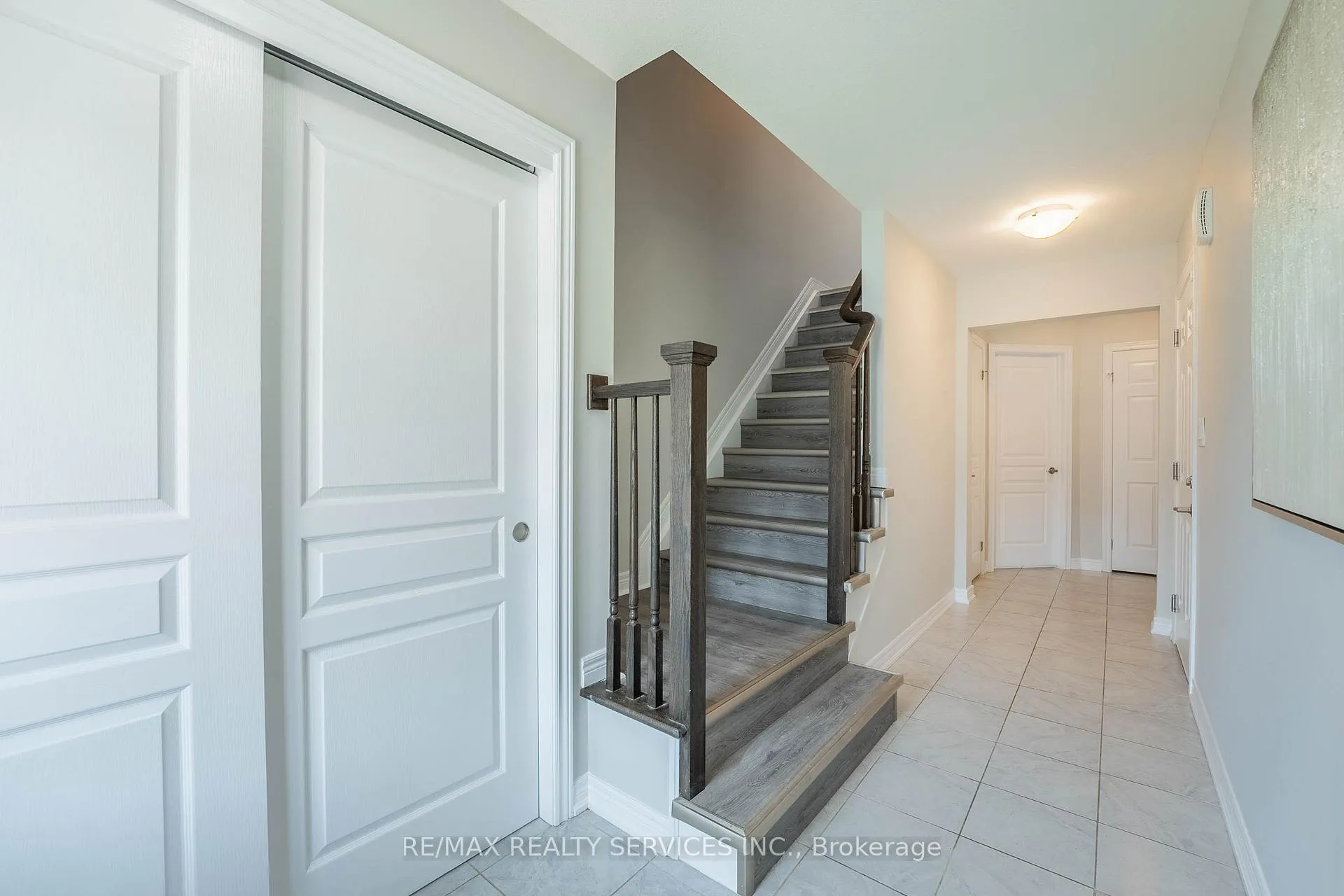 Photo 5 of 7619 Green Vista Gate, Niagara Falls, Oldfield — HOMEH