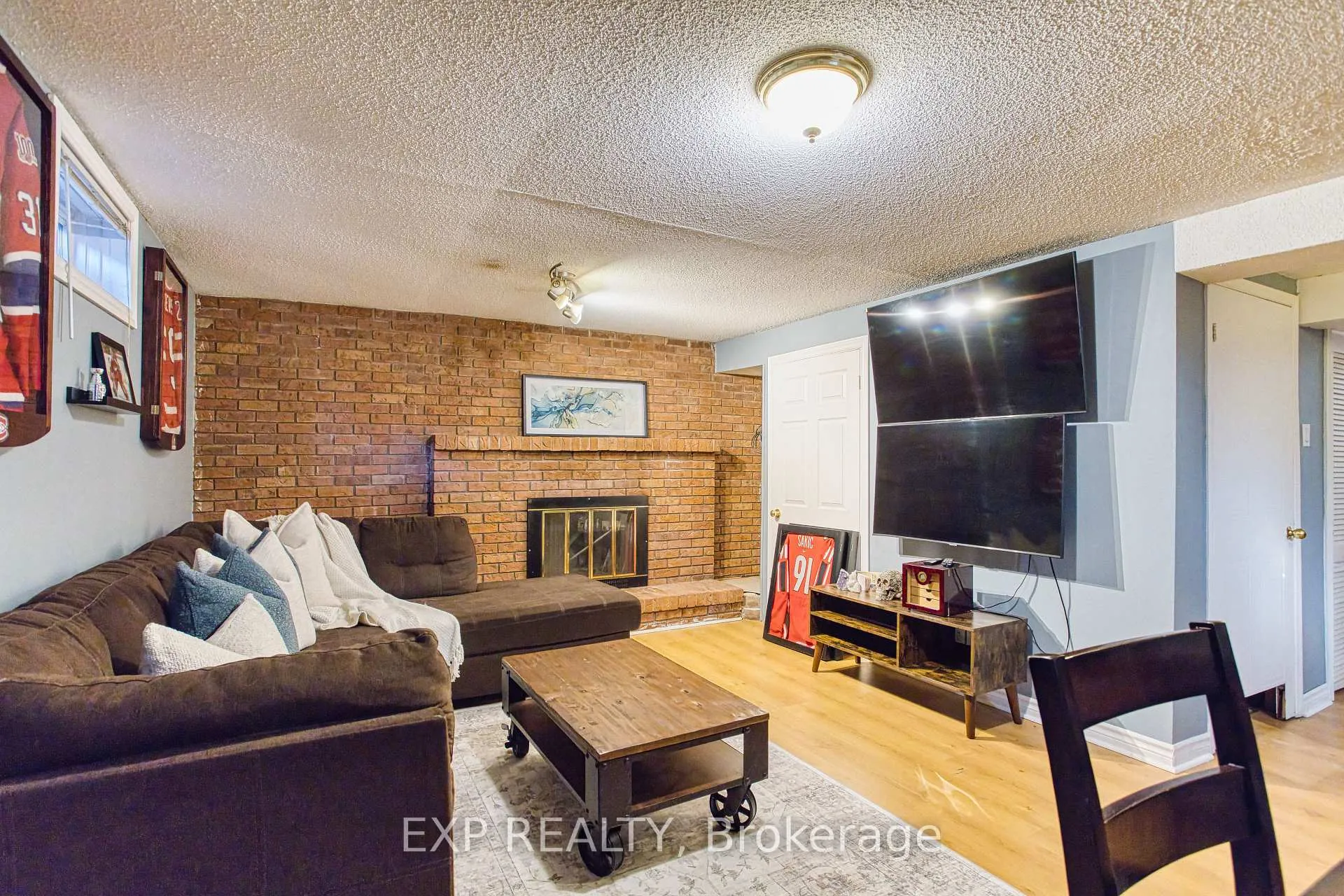 Photo 27 of 39 Regis Court, Hamilton, Stoney Creek — HOMEH