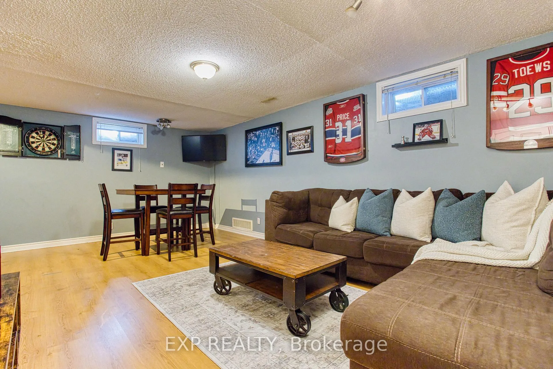 Photo 29 of 39 Regis Court, Hamilton, Stoney Creek — HOMEH