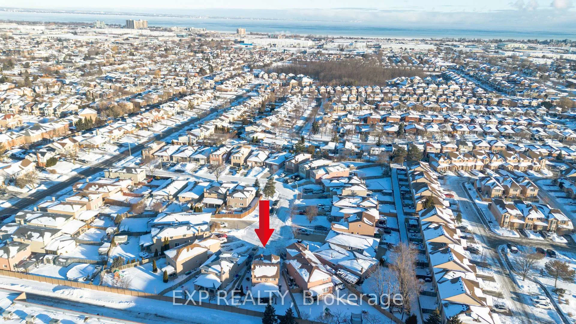 Photo 38 of 39 Regis Court, Hamilton, Stoney Creek — HOMEH