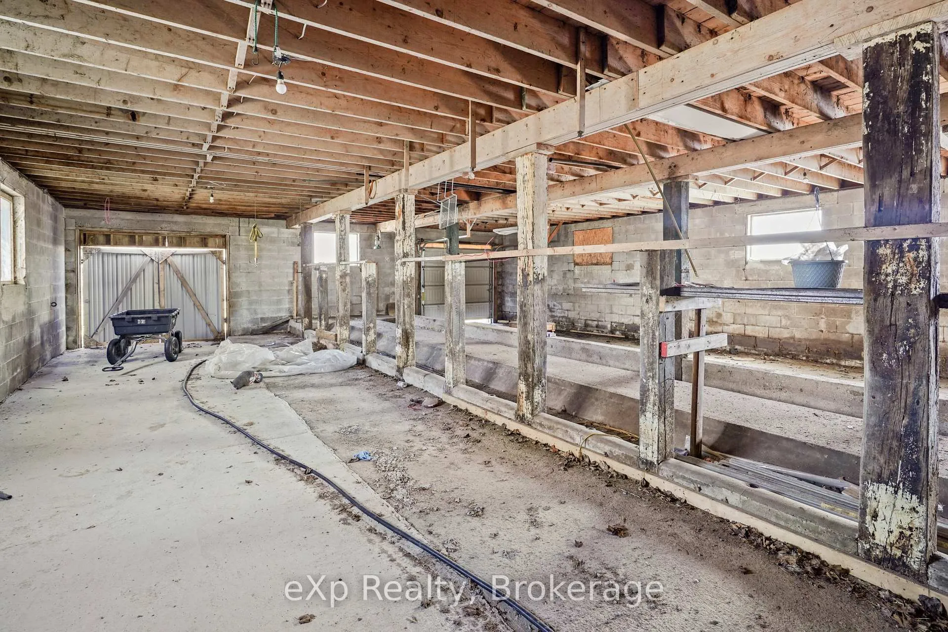 Photo 48 of 43645 Newry Road, Huron East, Grey — HOMEH