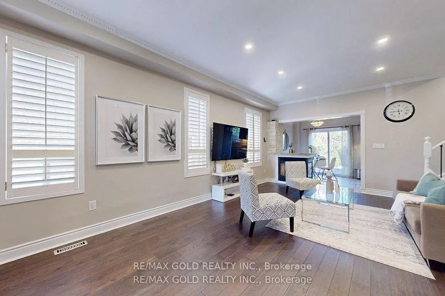Photo 3 of 41 Brookstone Court, Caledon, Rural Caledon — HOMEH