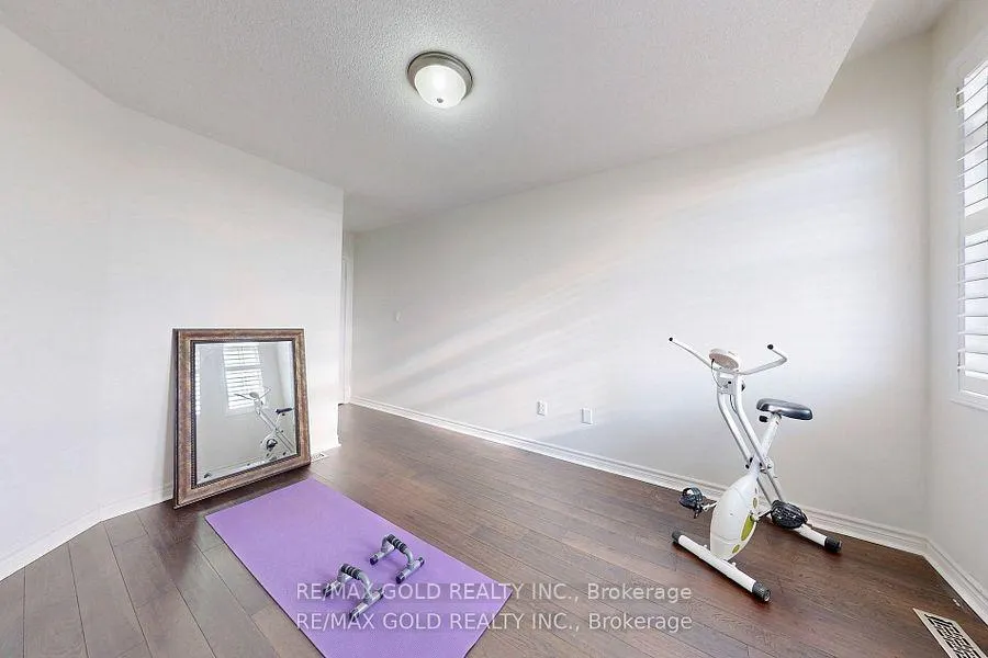 Photo 23 of 41 Brookstone Court, Caledon, Rural Caledon — HOMEH