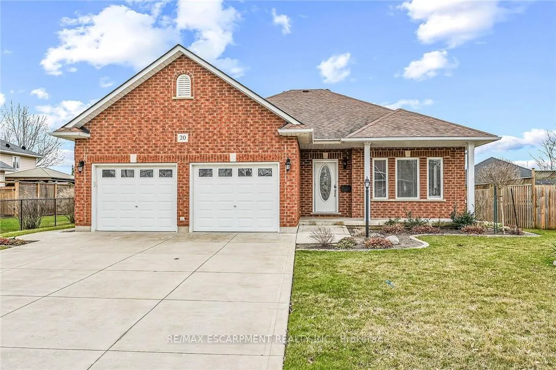 Photo 1 of 20 Oak Crescent, Haldimand — HOMEH