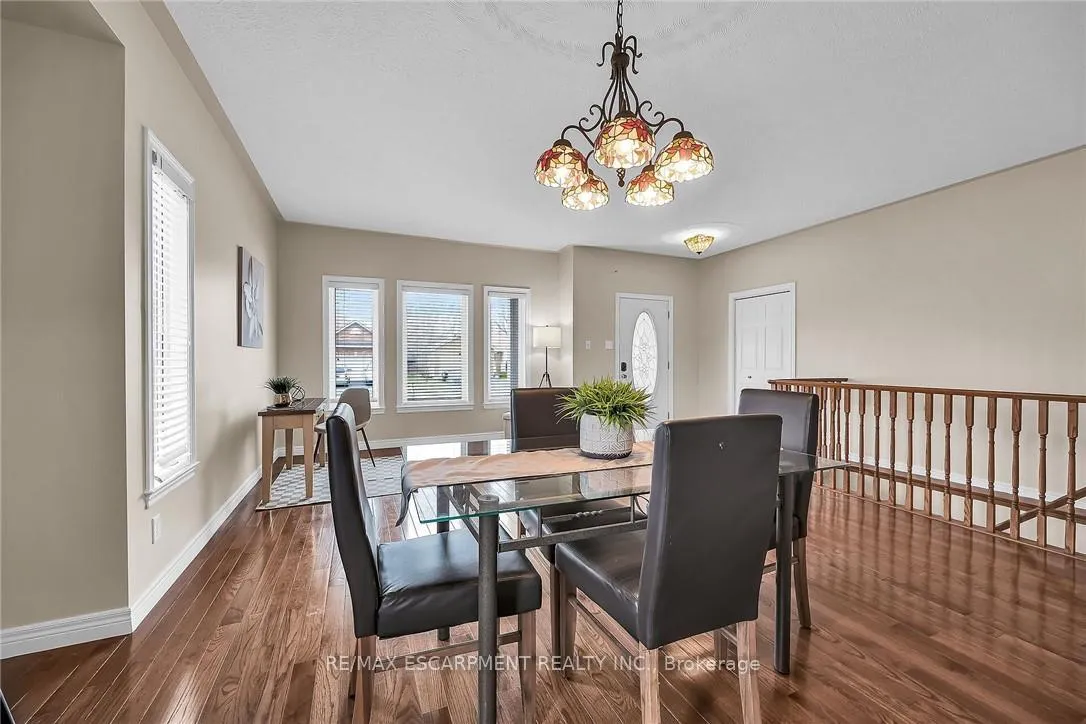 Photo 9 of 20 Oak Crescent, Haldimand — HOMEH
