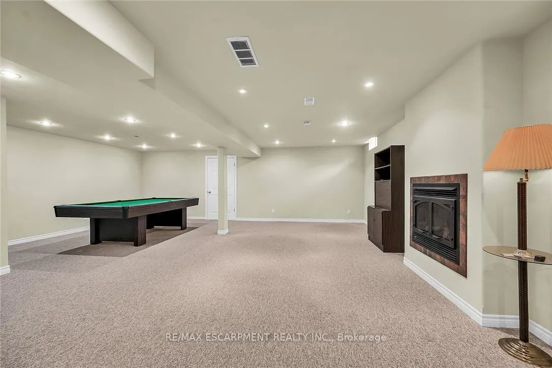 Photo 30 of 20 Oak Crescent, Haldimand — HOMEH