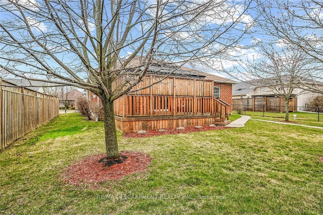 Photo 37 of 20 Oak Crescent, Haldimand — HOMEH
