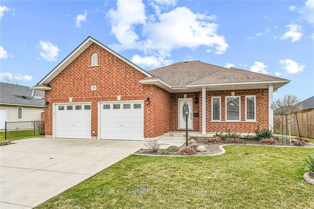 Photo 42 of 20 Oak Crescent, Haldimand — HOMEH