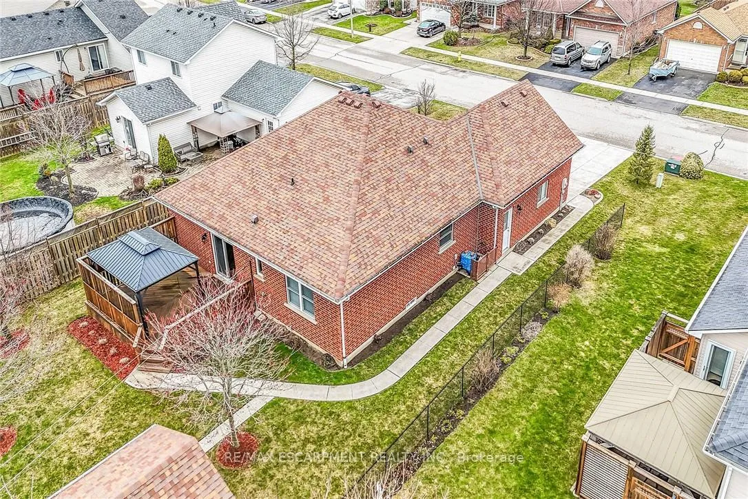 Photo 46 of 20 Oak Crescent, Haldimand — HOMEH