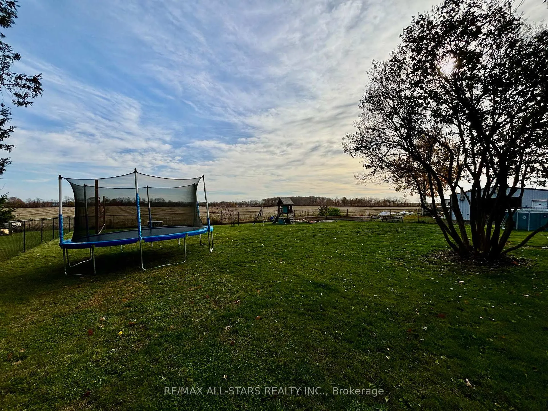 Photo 23 of 3553 20 Side Road, Innisfil, Rural Innisfil — HOMEH