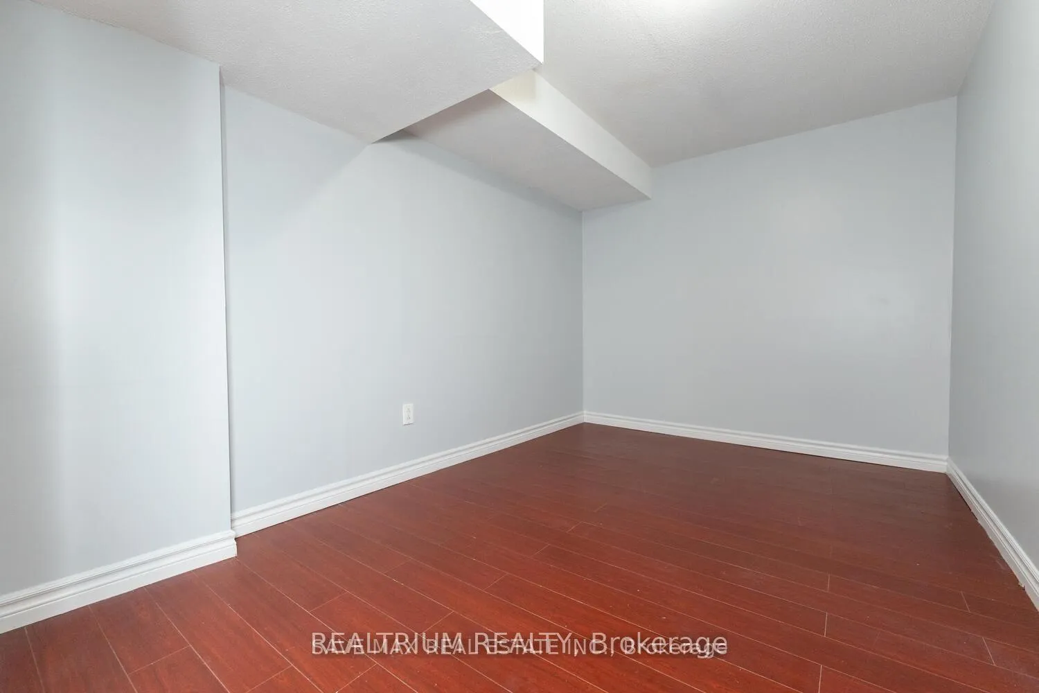 Photo 7 of Unit Bsmt, 29 Ranchero Drive, Brampton, Fletcher's Meadow — HOMEH