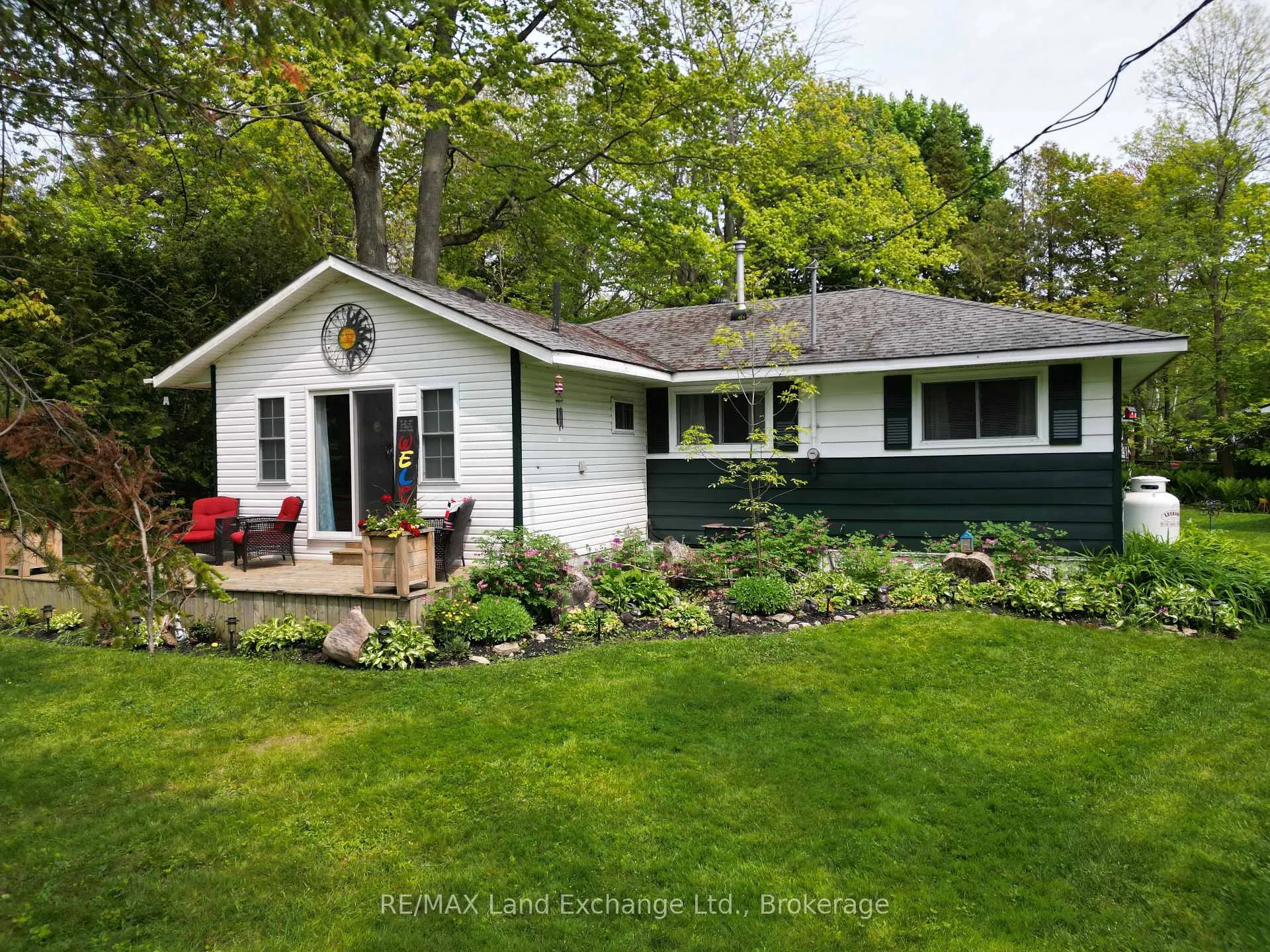 Front of 702 Yosacha Place