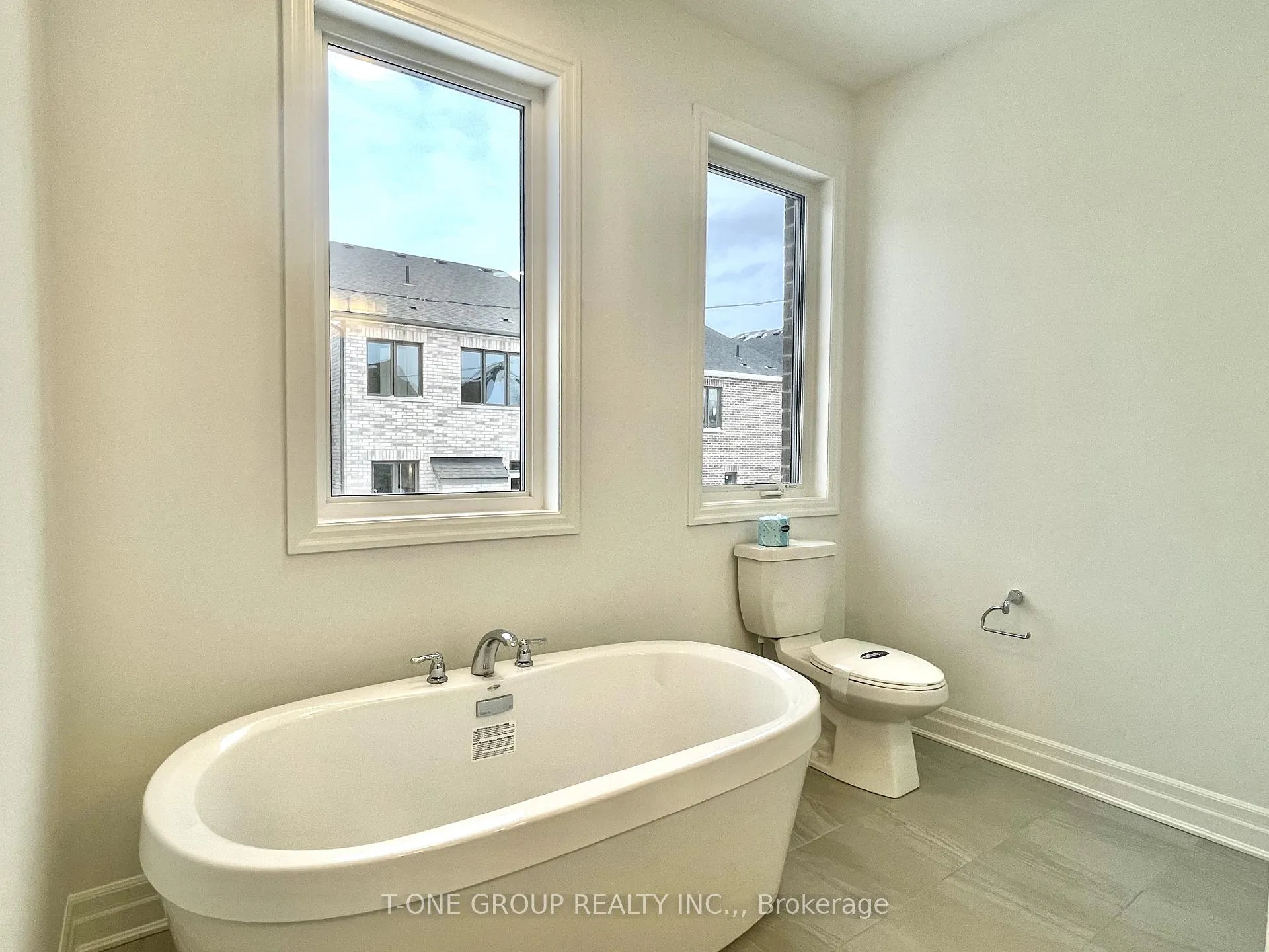 Photo 18 of 7 Greenridge Crescent, Markham, Victoria Square — HOMEH