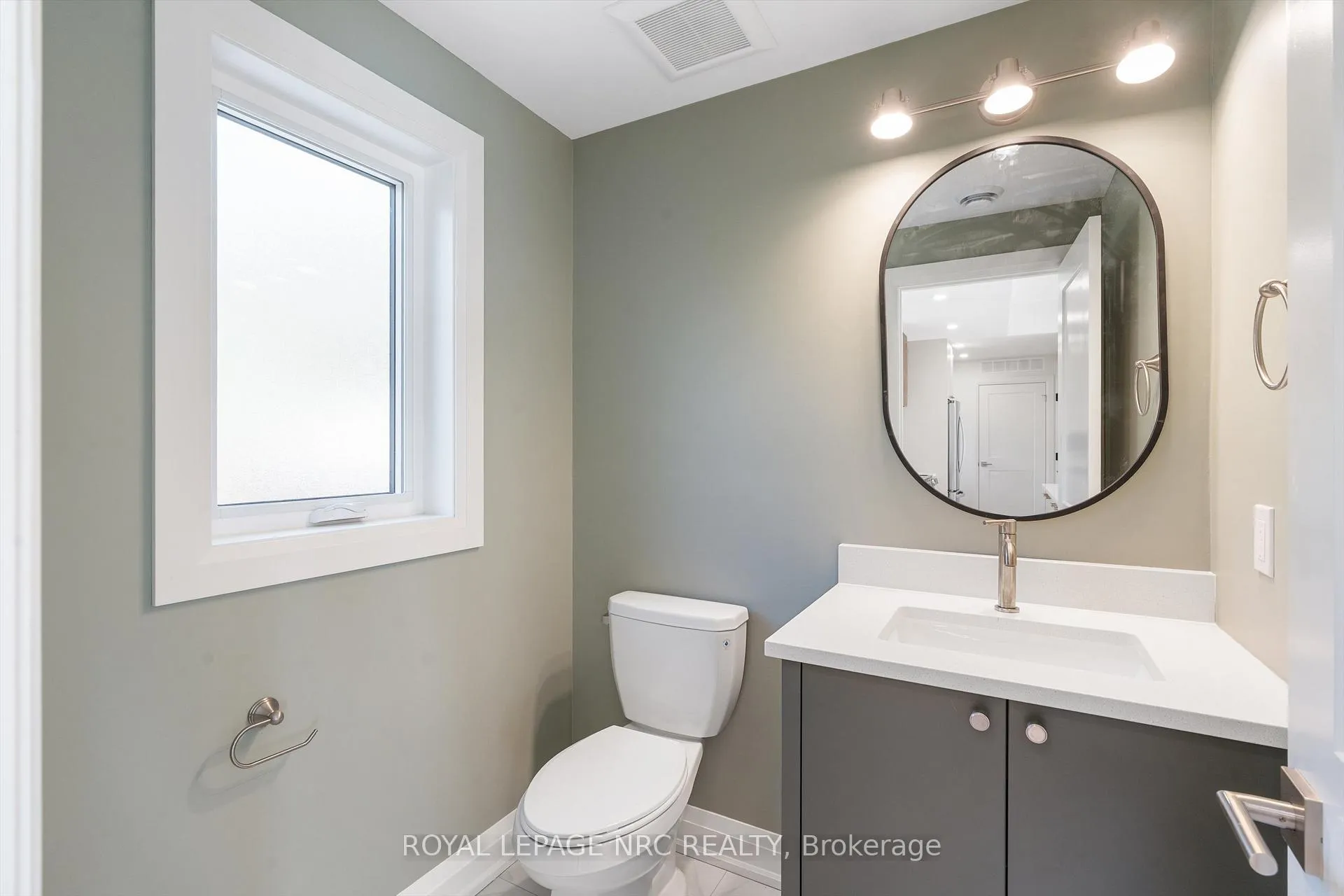 Photo 11 of 7619 Mulhern Road, Niagara Falls, Ascot — HOMEH