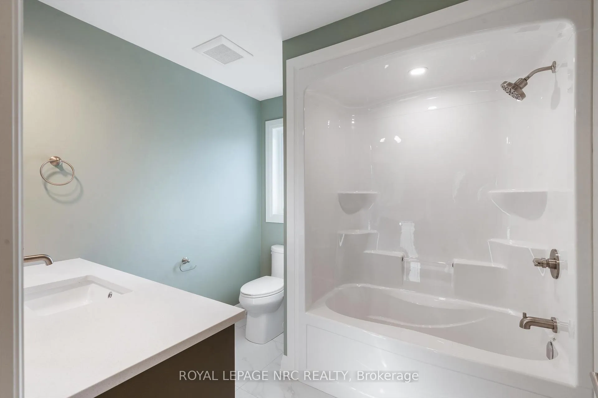 Photo 15 of 7619 Mulhern Road, Niagara Falls, Ascot — HOMEH