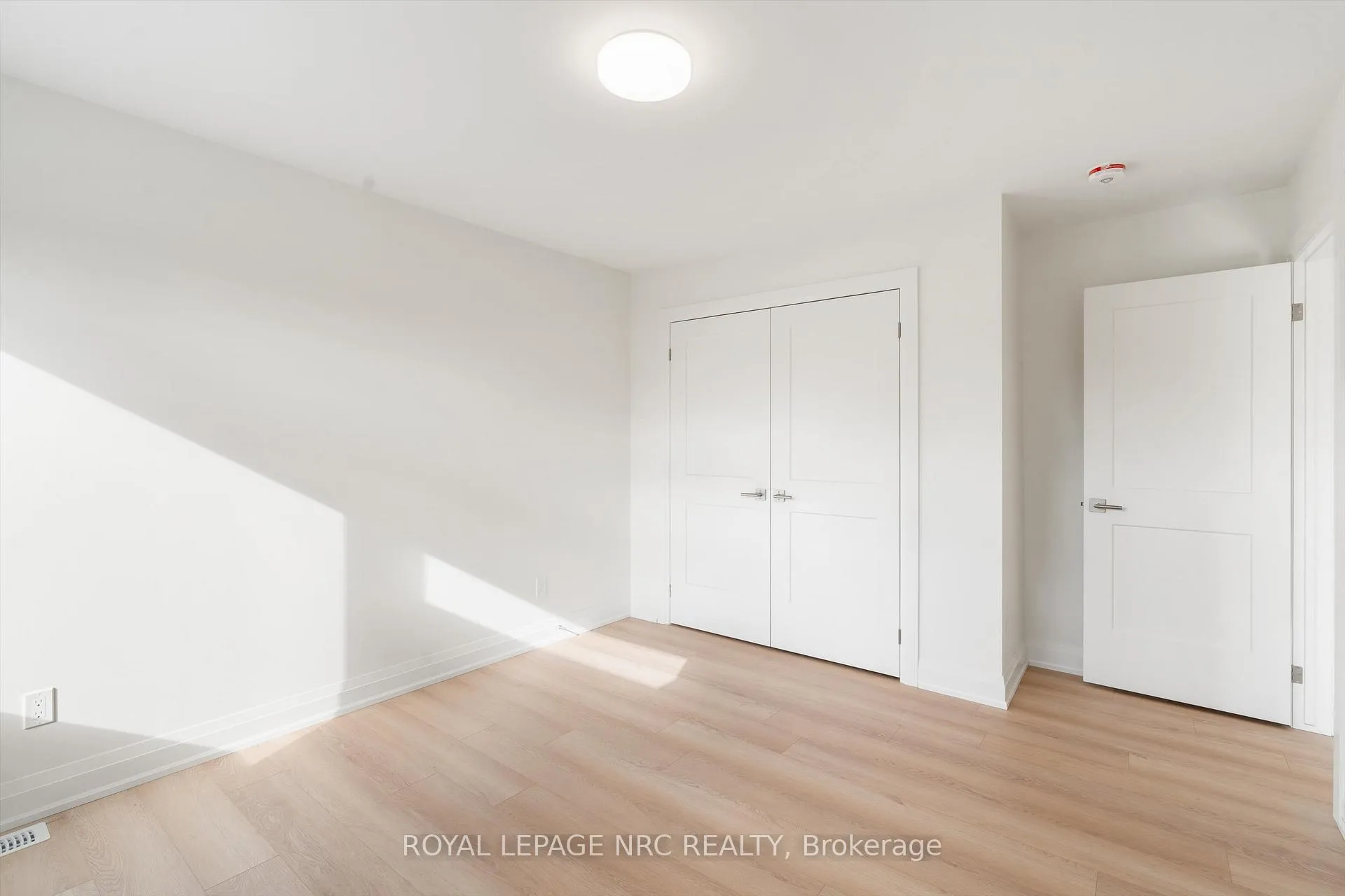 Photo 25 of 7619 Mulhern Road, Niagara Falls, Ascot — HOMEH