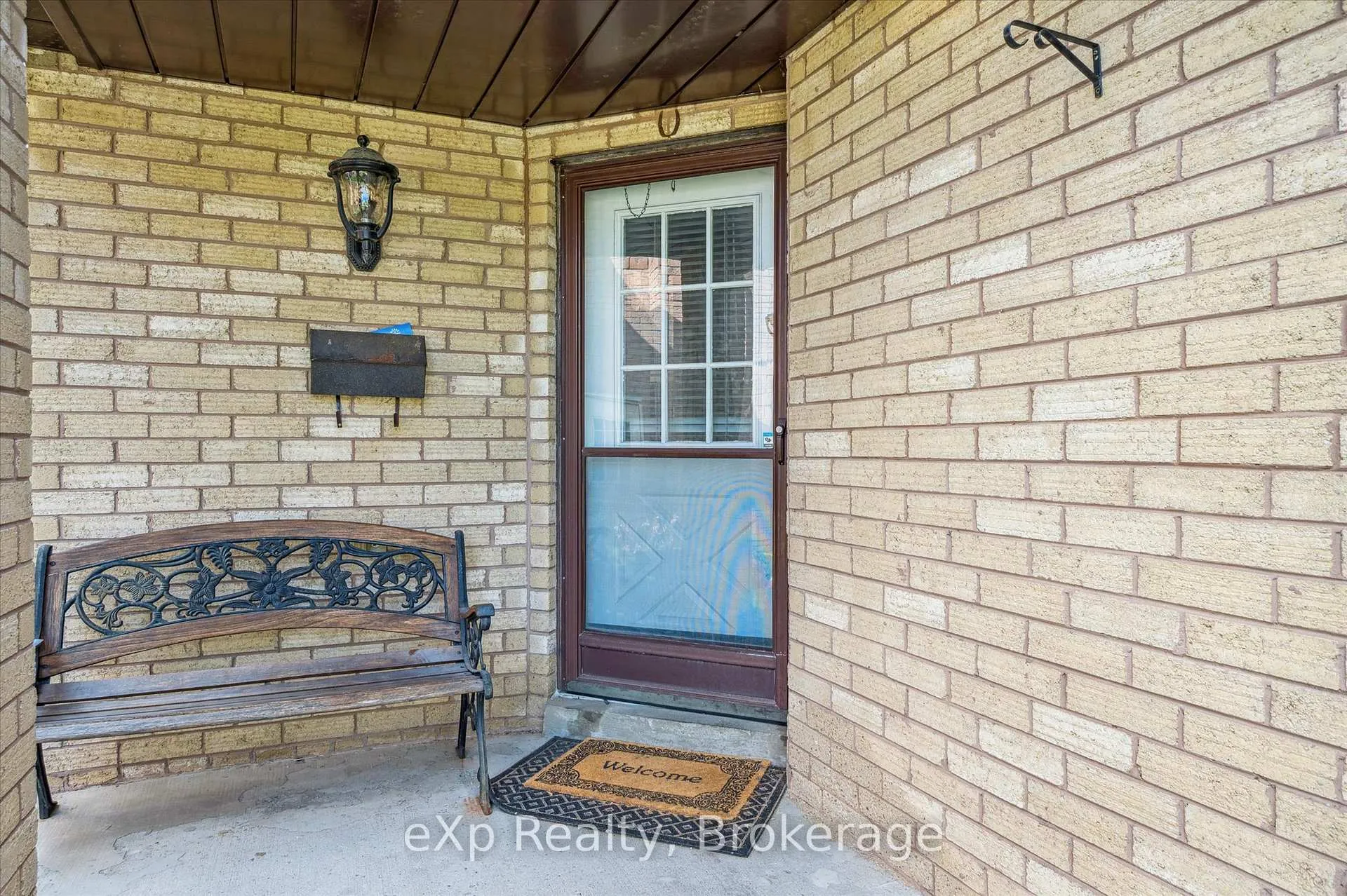 Photo 5 of 8 Lanercost Way, Brampton, Heart Lake East — HOMEH