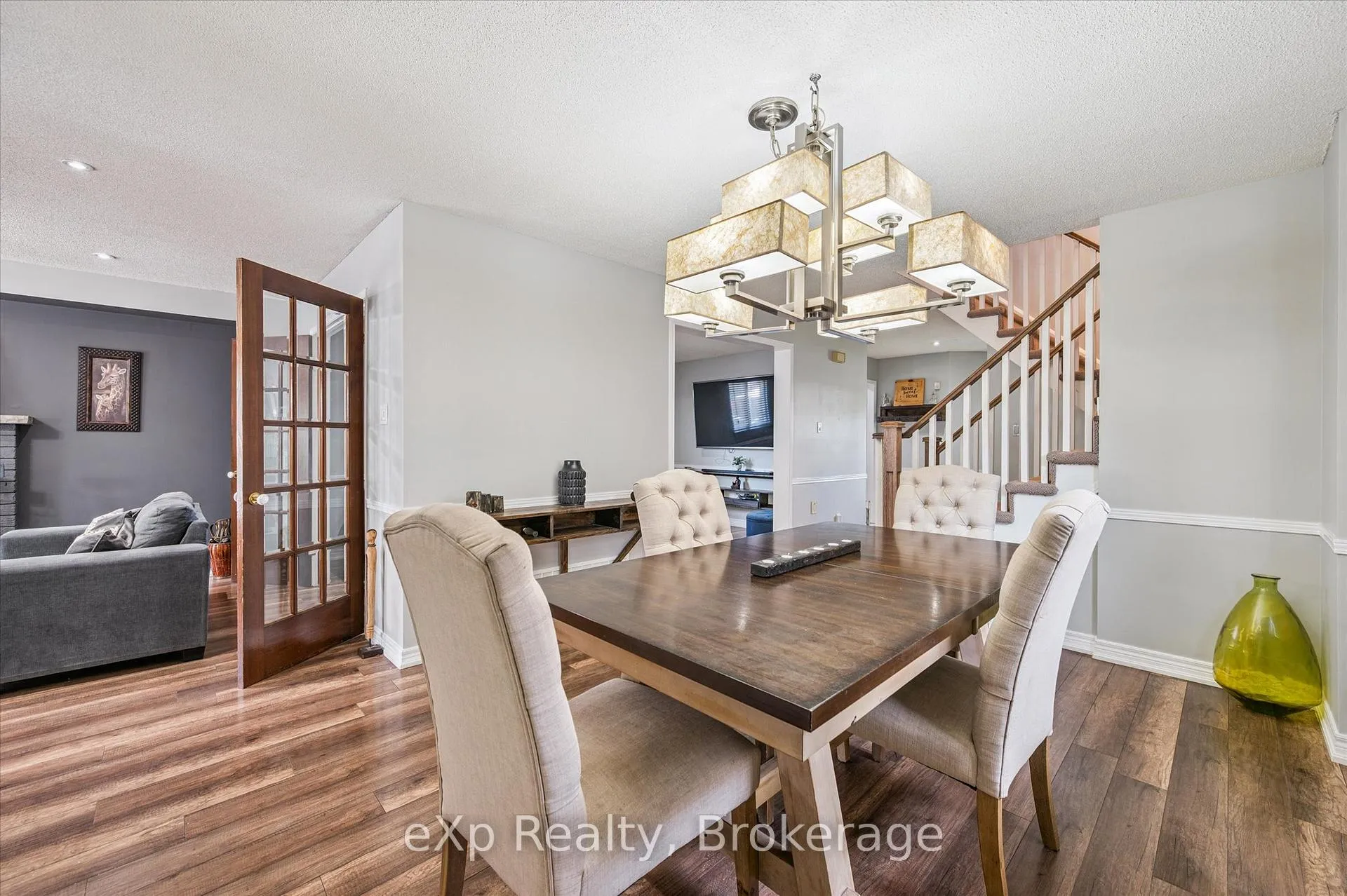 Photo 10 of 8 Lanercost Way, Brampton, Heart Lake East — HOMEH
