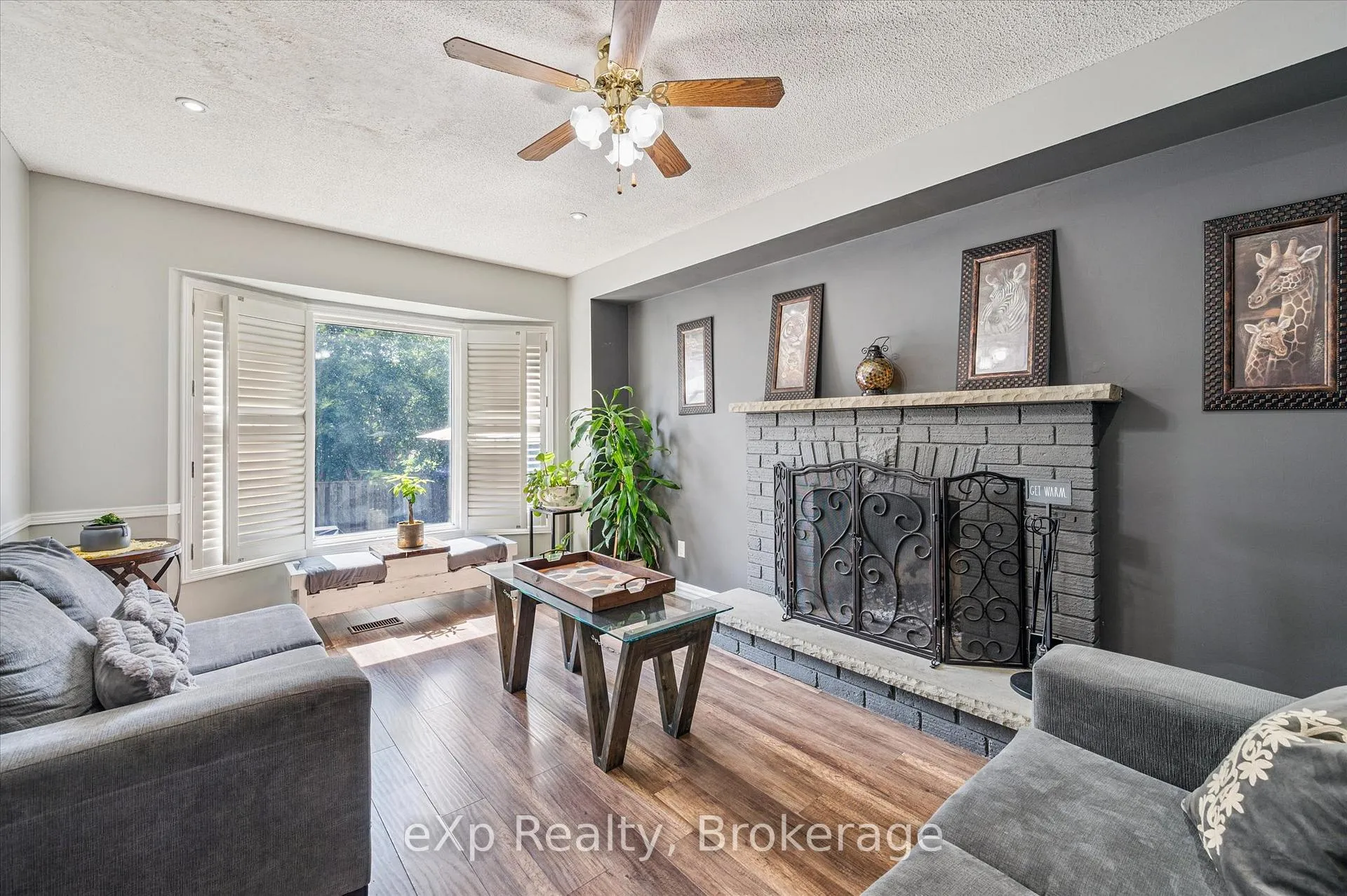 Photo 11 of 8 Lanercost Way, Brampton, Heart Lake East — HOMEH