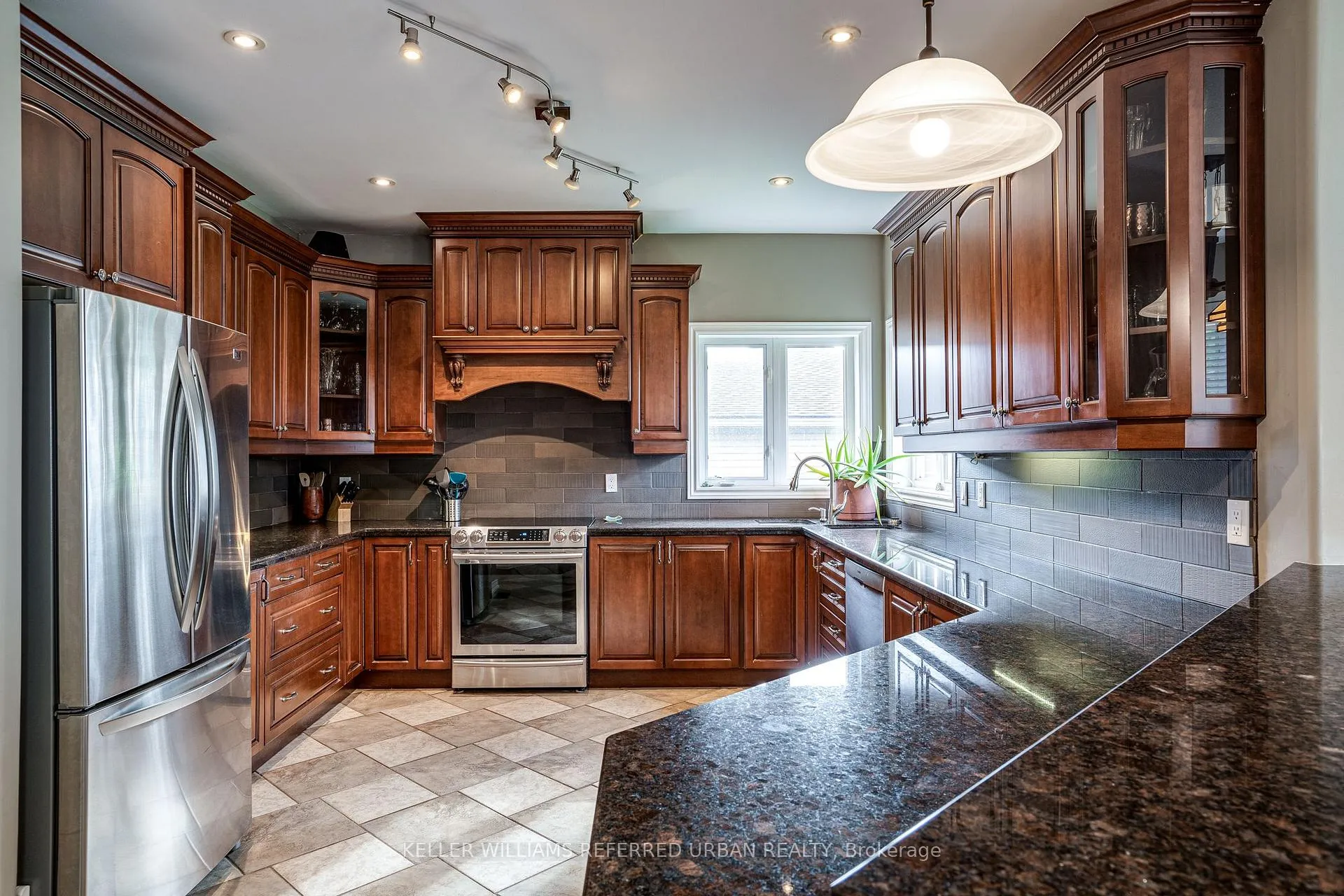 Photo 11 of 108 Sunnyridge Road, Hamilton, Jerseyville — HOMEH