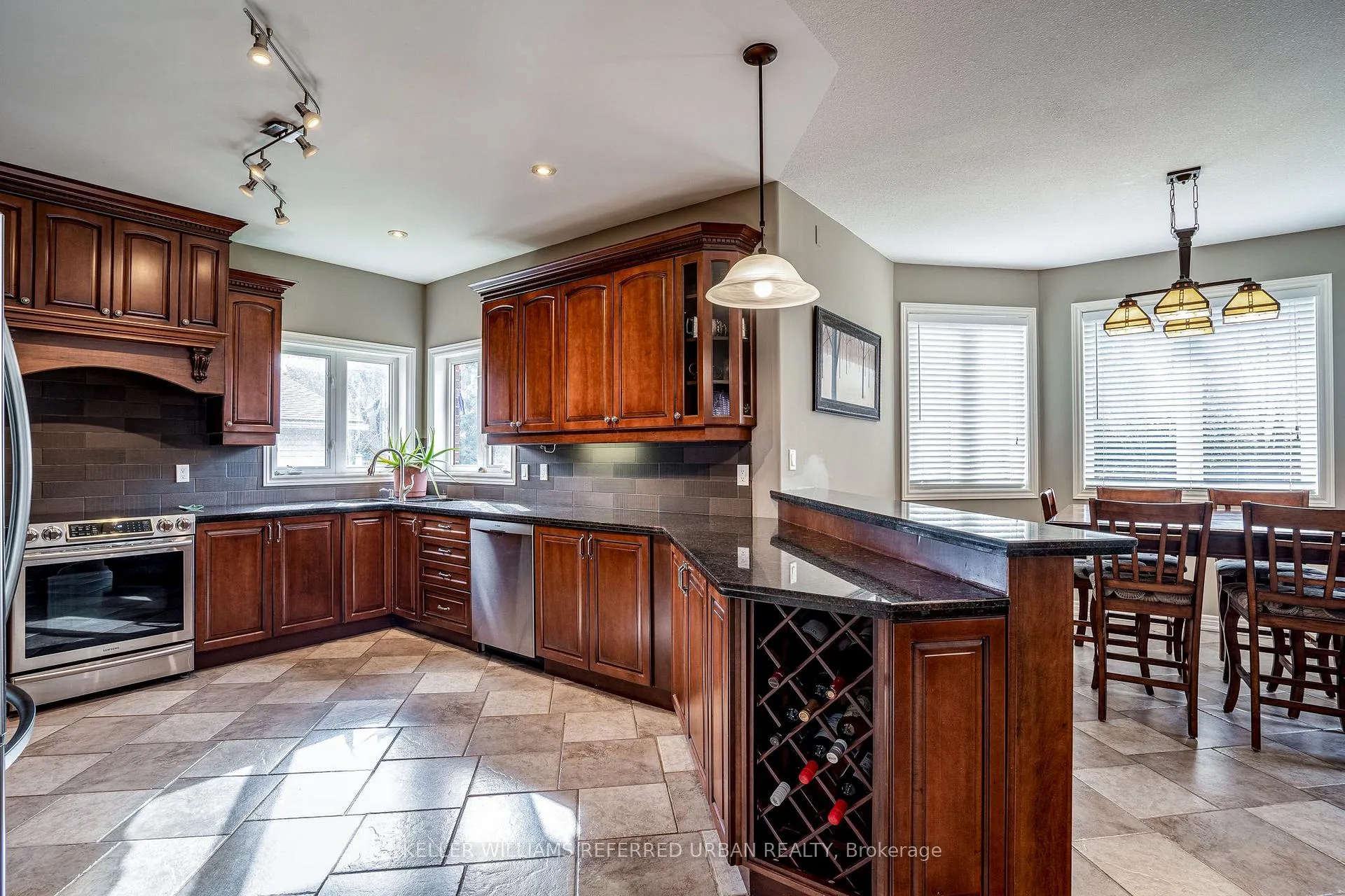 Photo 12 of 108 Sunnyridge Road, Hamilton, Jerseyville — HOMEH