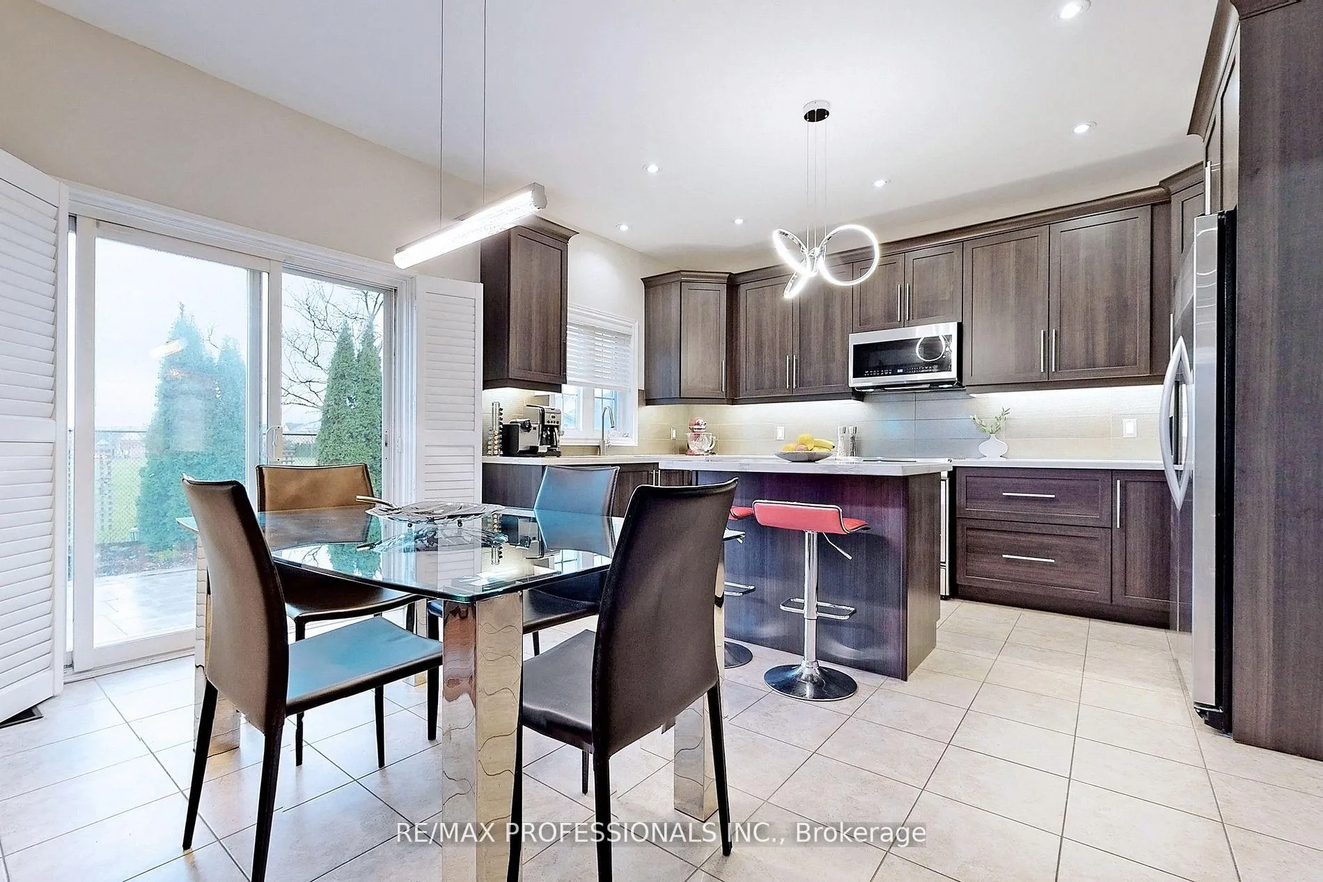 Photo 6 of Unit Upper Unit, 35 Perkins Drive, Brampton, Northwest Sandalwood Parkway — HOMEH