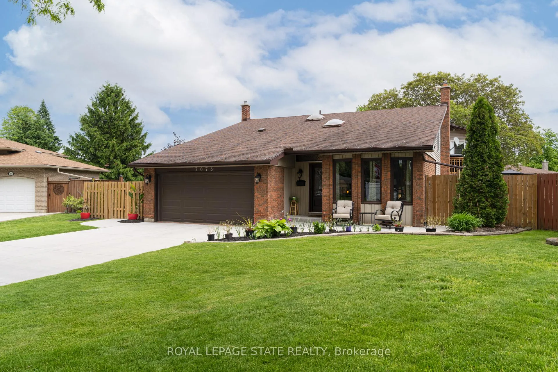 Front of 7078 Rosseau Place