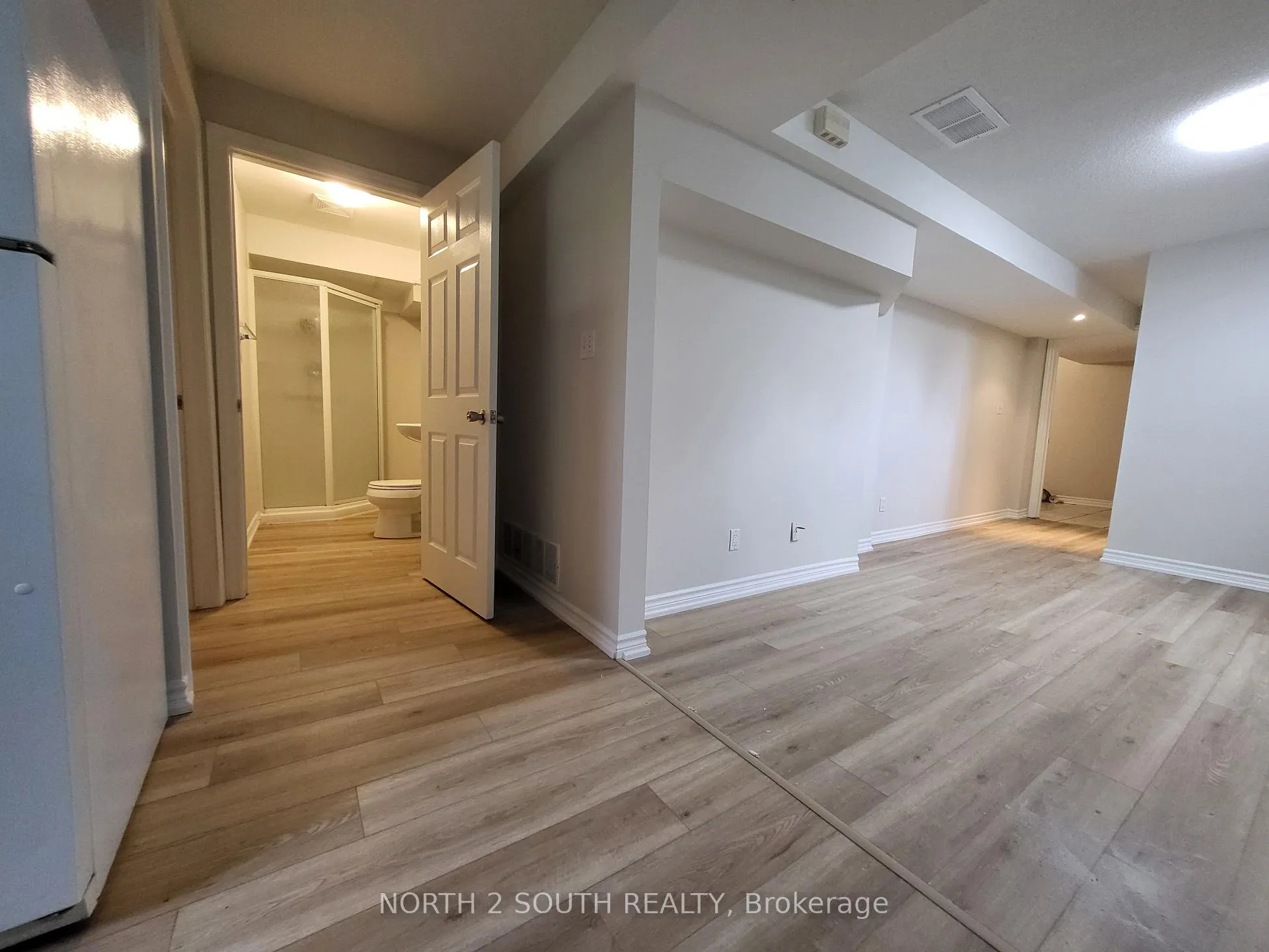 Photo 6 of Unit Bsmt#1, 113 Glenforest Drive, Vaughan, Uplands — HOMEH
