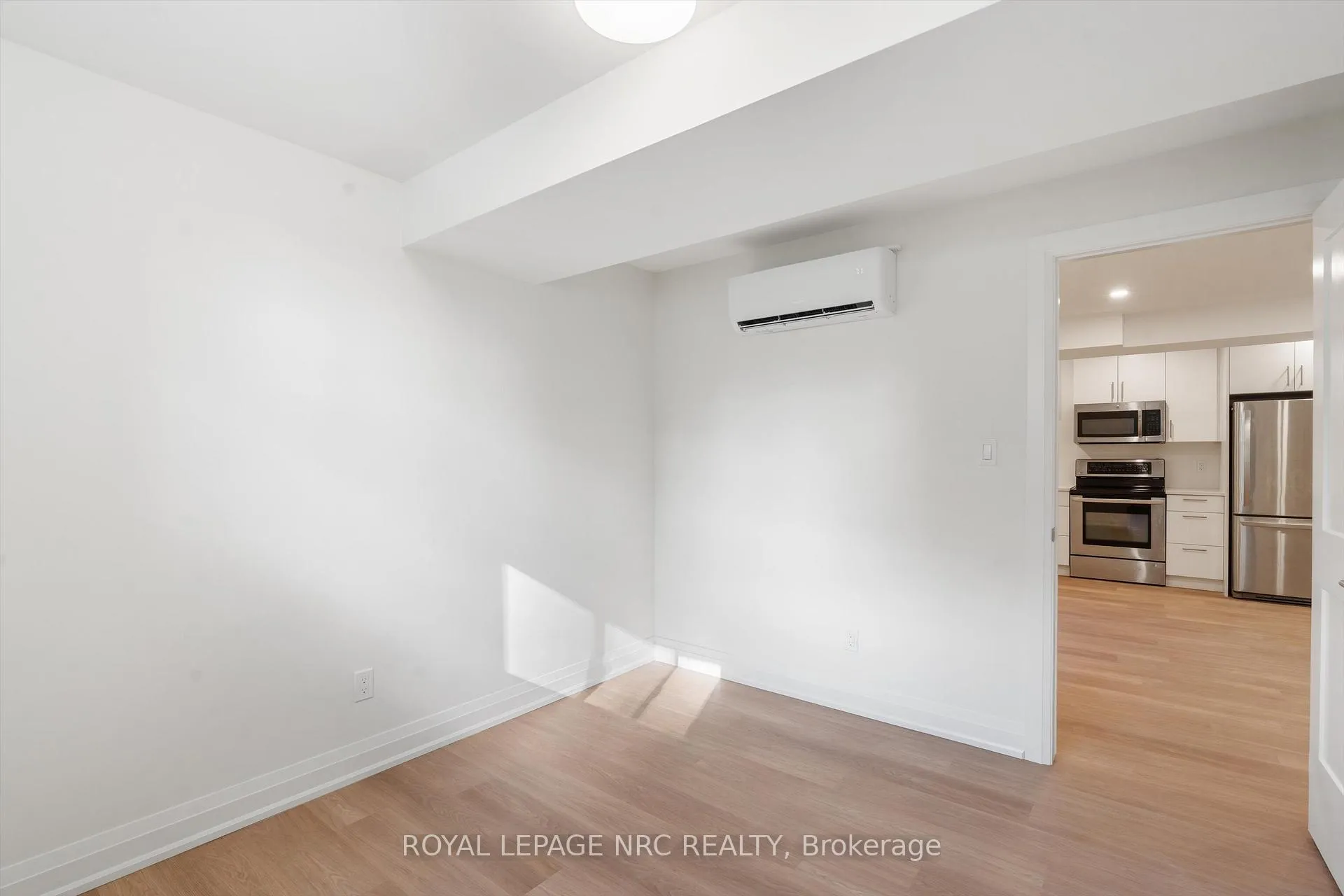 Photo 9 of Unit 2 (LOWER), 7619 Mulhern Road, Niagara Falls, Ascot — HOMEH