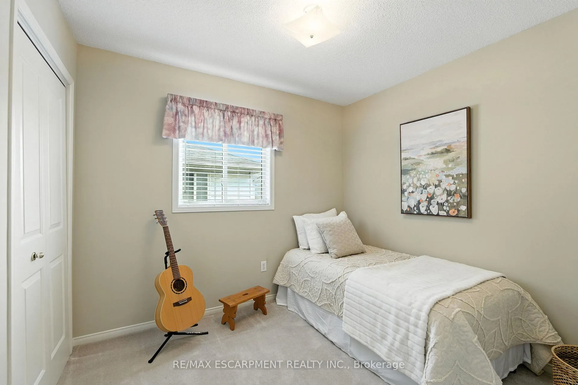 Photo 31 of 18 Naples Boulevard, Hamilton, Rymal — HOMEH