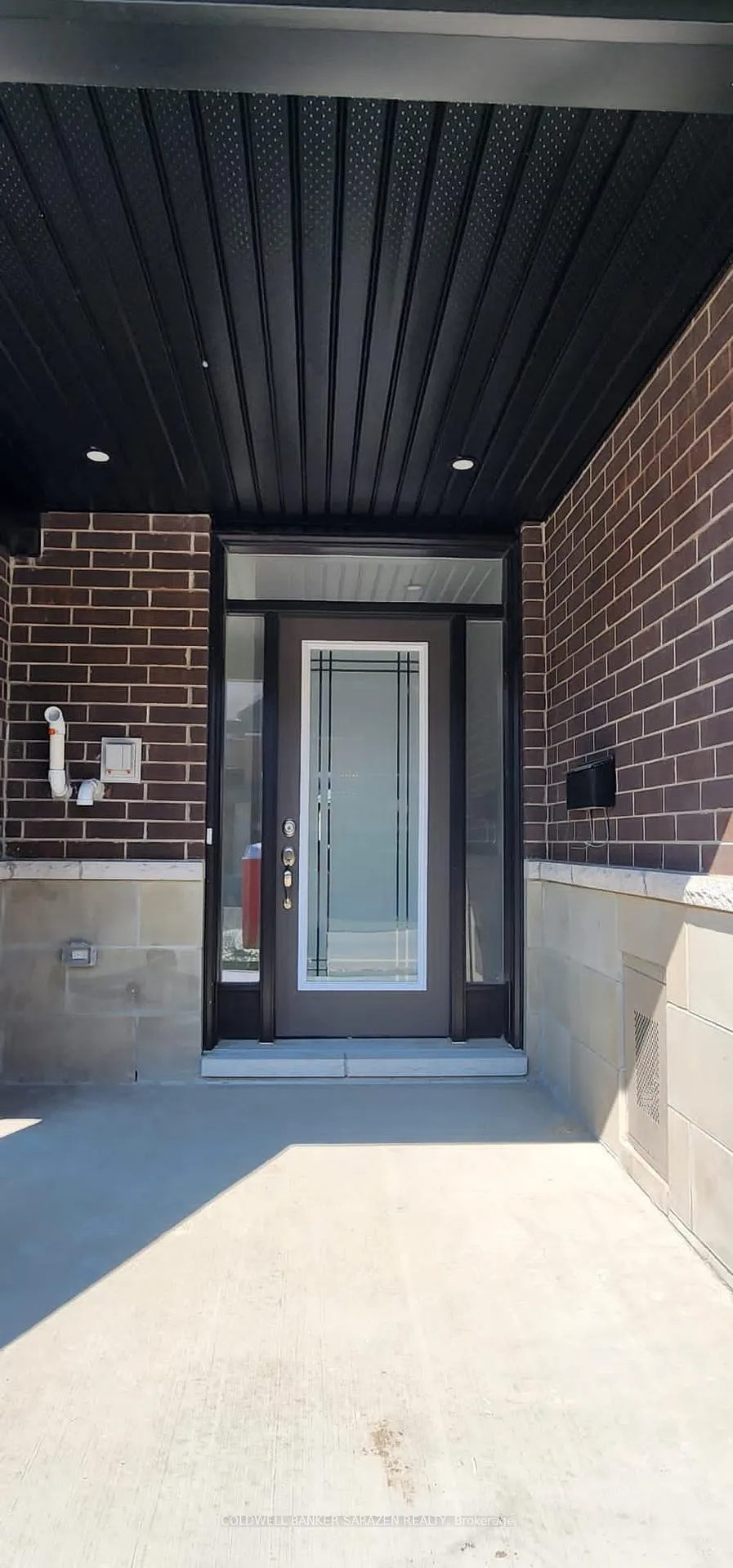 Photo 2 of 304 Makobe Lane N, Ottawa, Riverside South/Gloucester Glen — HOMEH