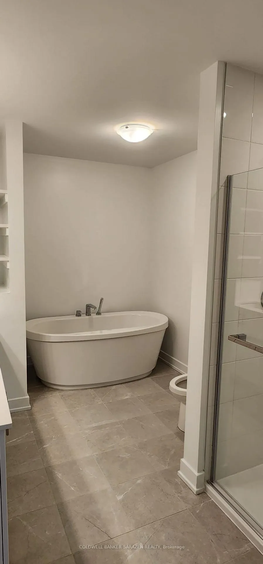 Photo 15 of 304 Makobe Lane N, Ottawa, Riverside South/Gloucester Glen — HOMEH