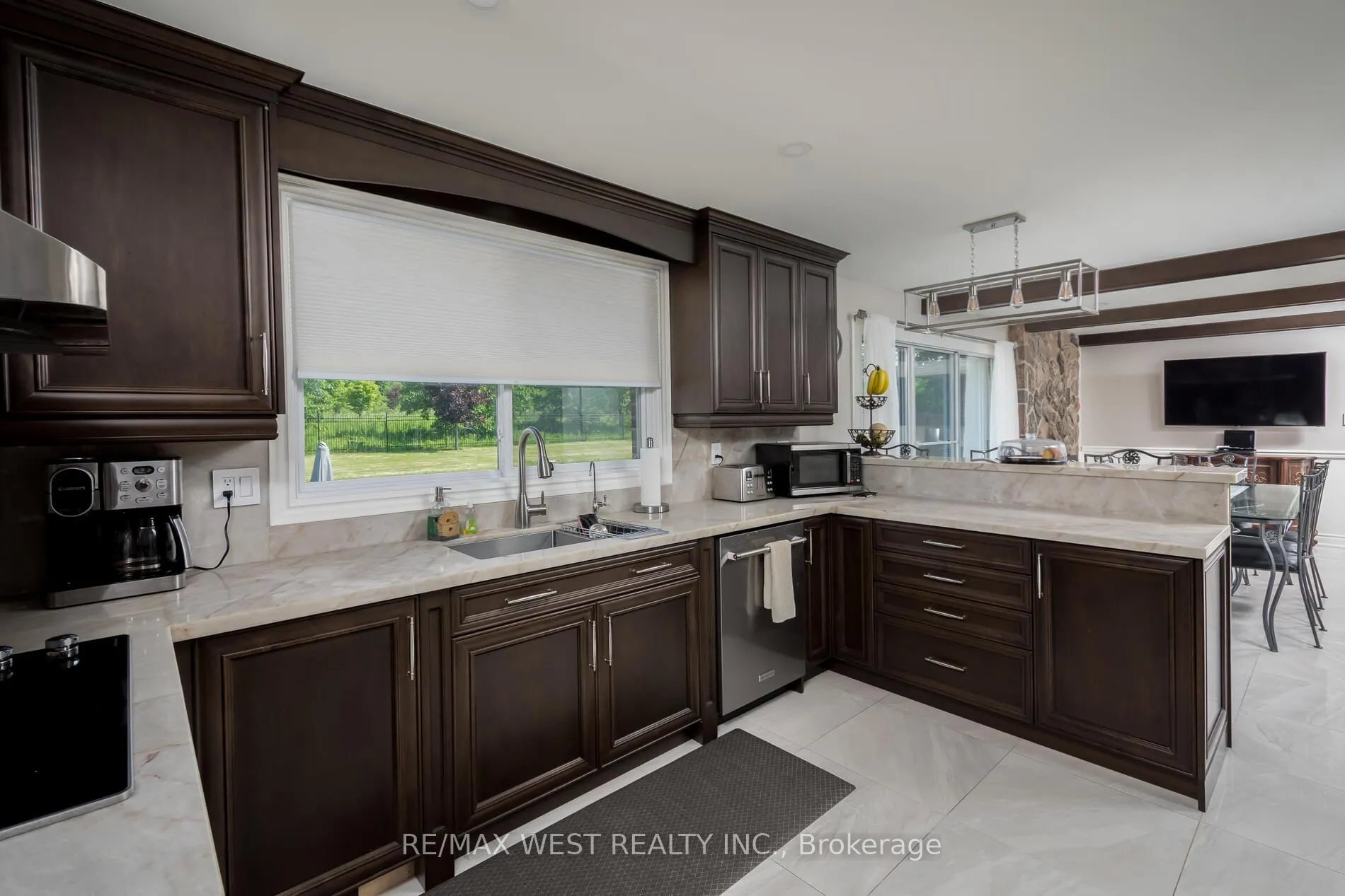 Photo 8 of 6600 King Vaughan Road, Vaughan, Kleinburg — HOMEH
