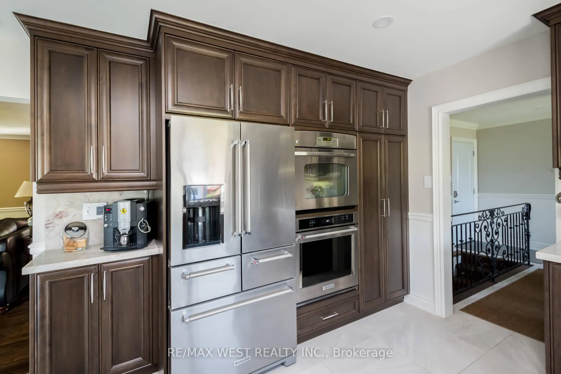 Photo 9 of 6600 King Vaughan Road, Vaughan, Kleinburg — HOMEH