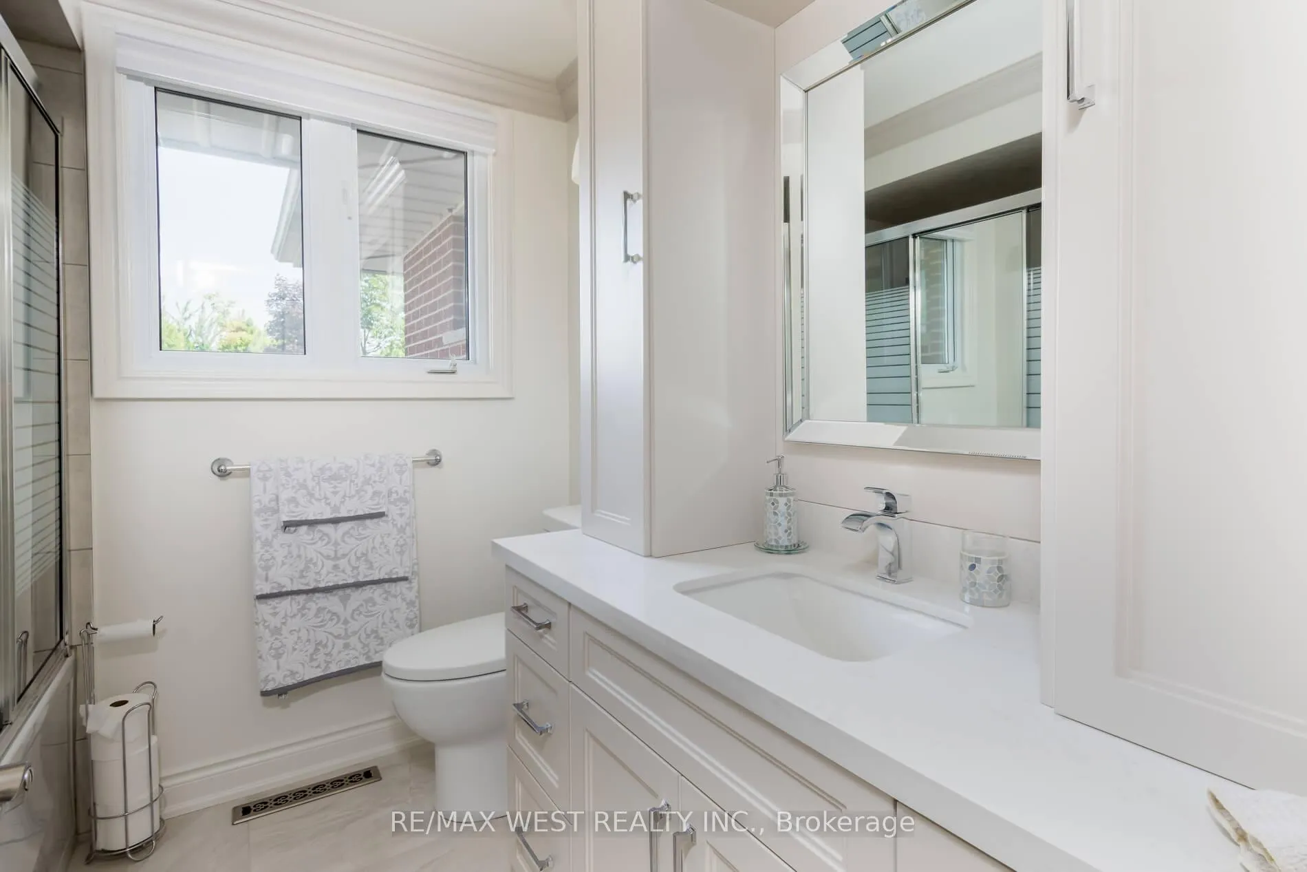 Photo 11 of 6600 King Vaughan Road, Vaughan, Kleinburg — HOMEH