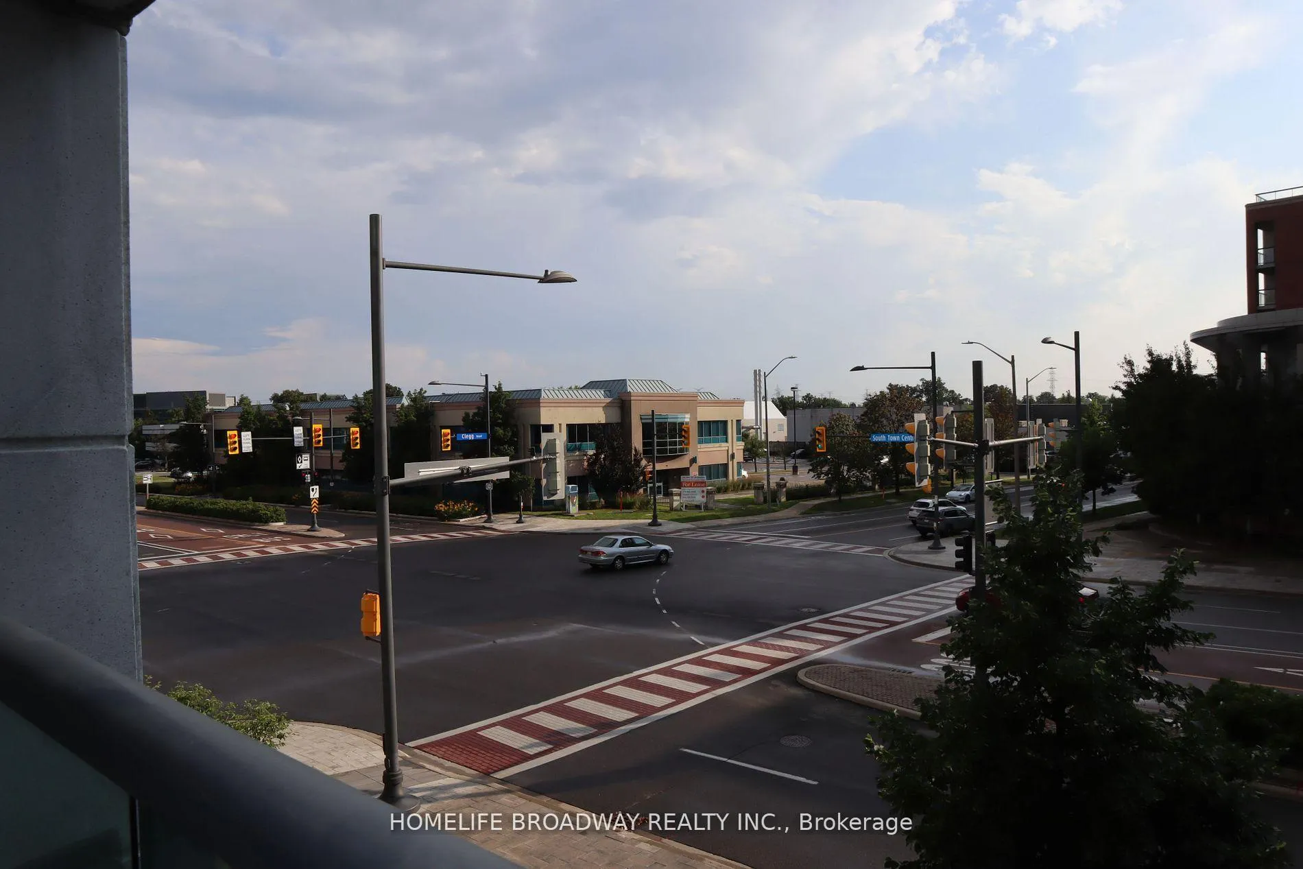 Photo 2 of Unit 206, 75 South Town Centre Boulevard, Markham, Unionville — HOMEH