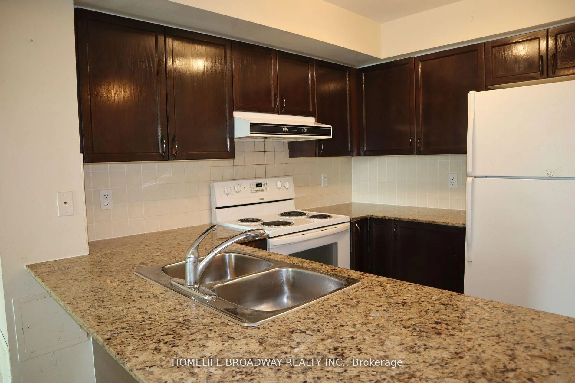 Photo 12 of Unit 206, 75 South Town Centre Boulevard, Markham, Unionville — HOMEH