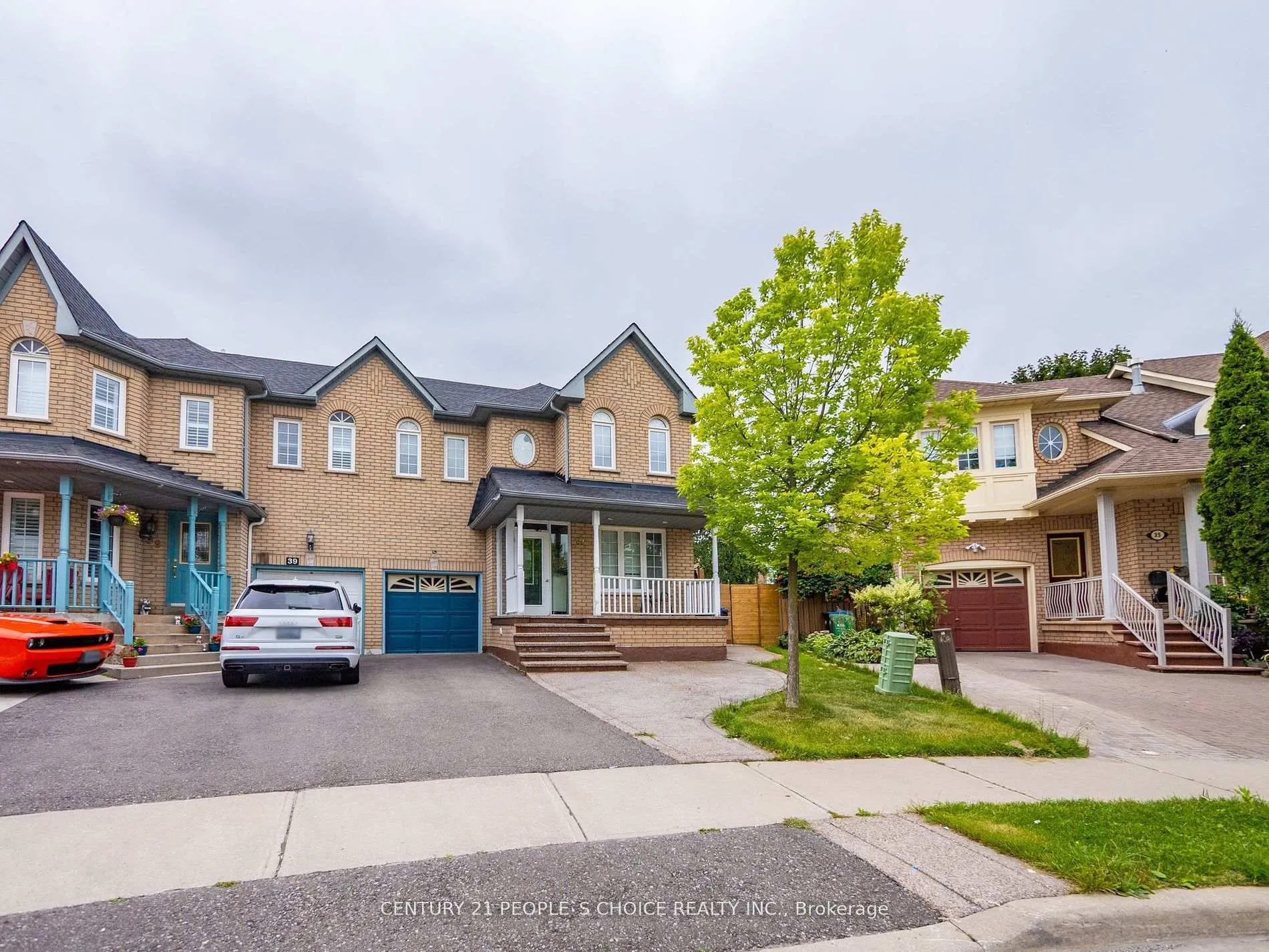 Photo 2 of 37 Giraffe Avenue, Brampton, Sandringham-Wellington — HOMEH