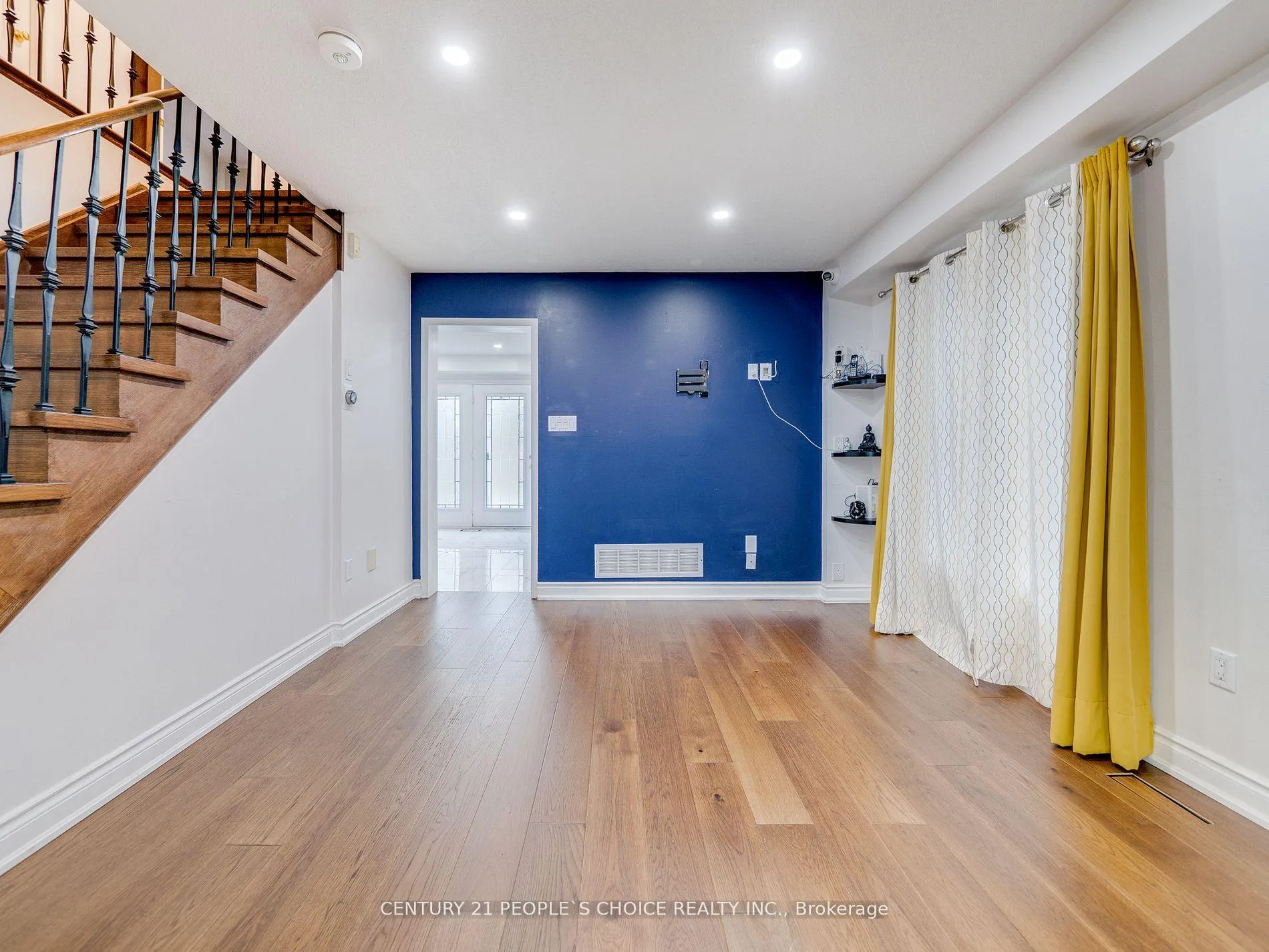 Photo 5 of 37 Giraffe Avenue, Brampton, Sandringham-Wellington — HOMEH
