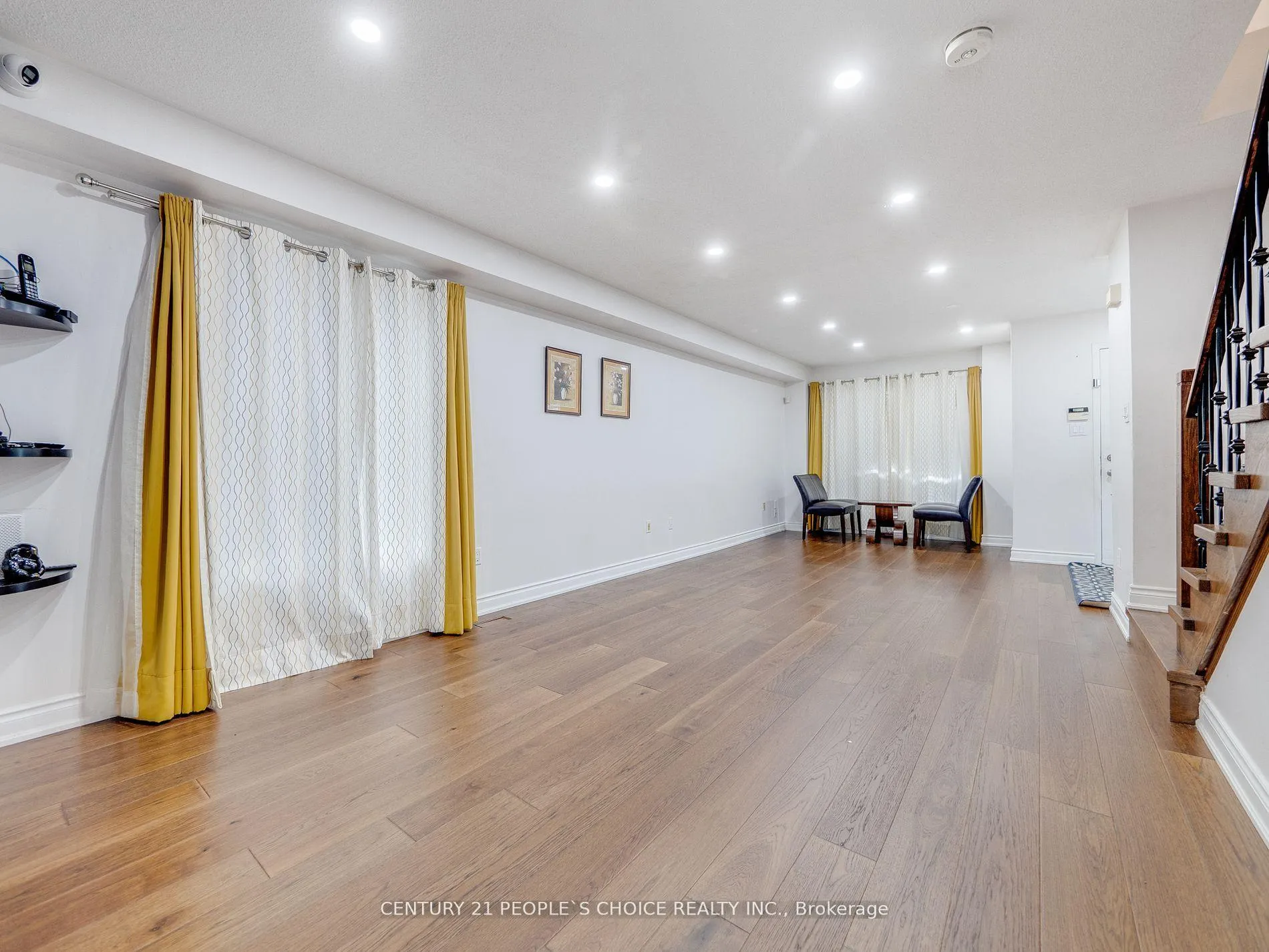 Photo 8 of 37 Giraffe Avenue, Brampton, Sandringham-Wellington — HOMEH