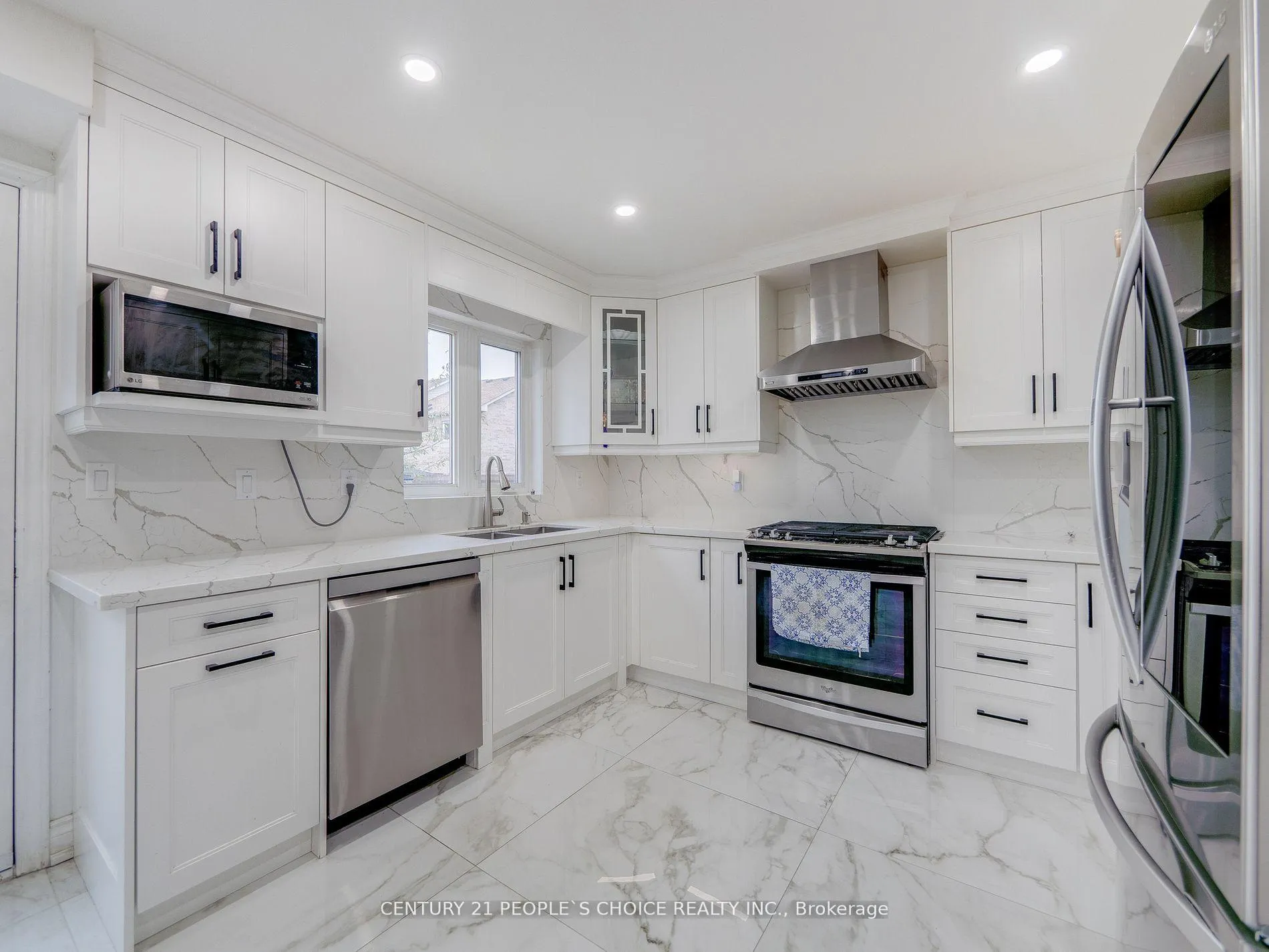 Photo 9 of 37 Giraffe Avenue, Brampton, Sandringham-Wellington — HOMEH
