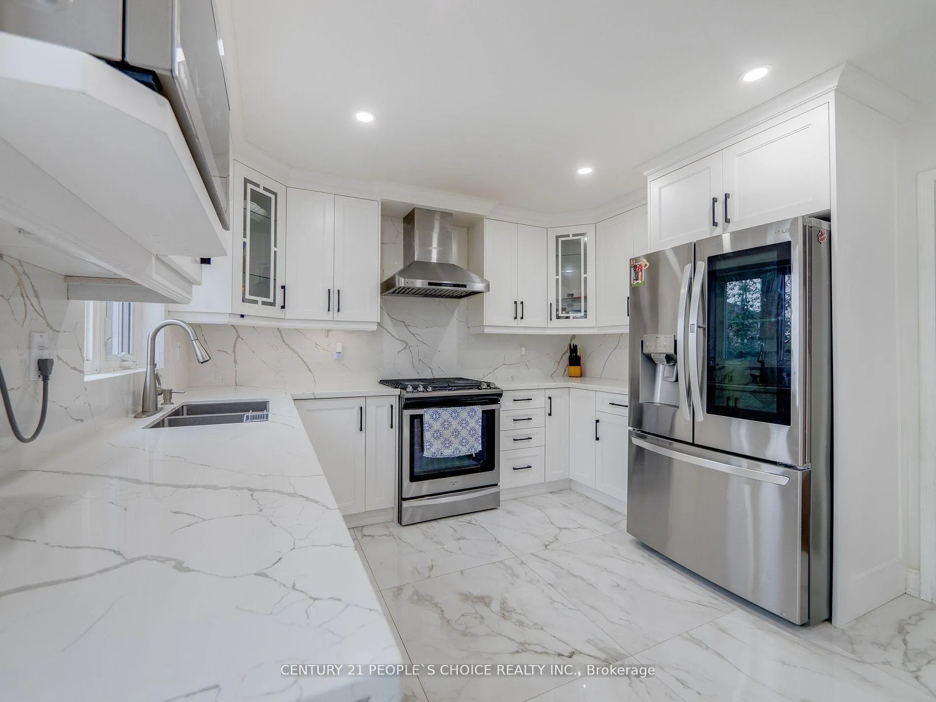 Photo 11 of 37 Giraffe Avenue, Brampton, Sandringham-Wellington — HOMEH