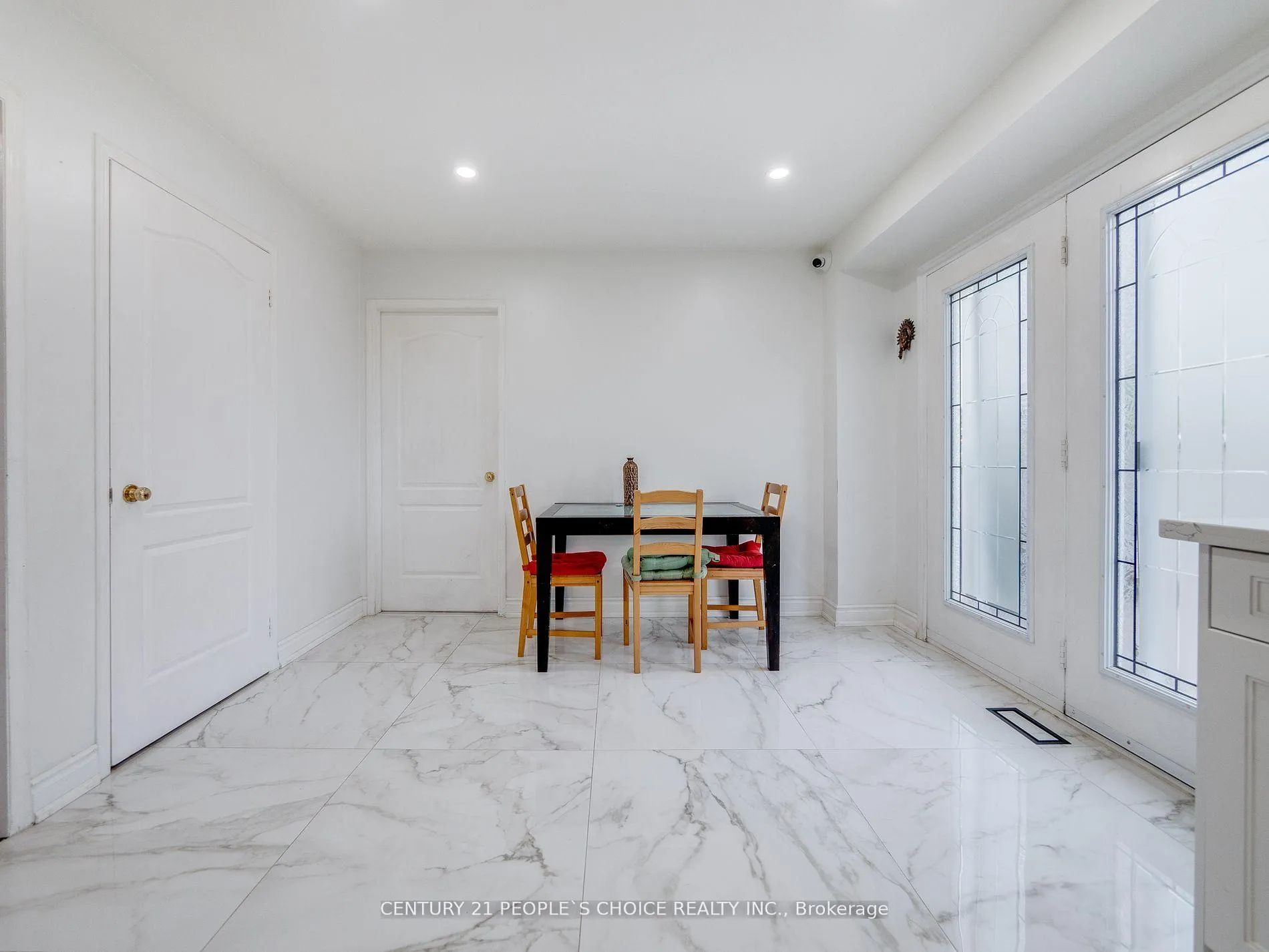 Photo 16 of 37 Giraffe Avenue, Brampton, Sandringham-Wellington — HOMEH